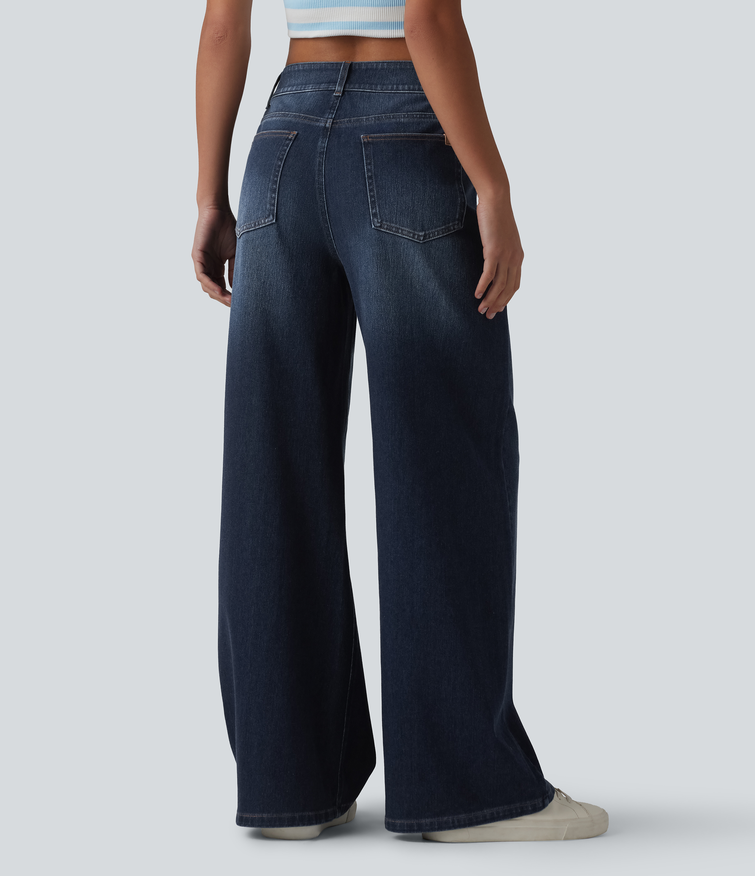 Pageant Blue Denim Halara Flex™ jean décontracté taille mi-haute, effet délavé, coupe baggy à jambe large, avec poches / 2