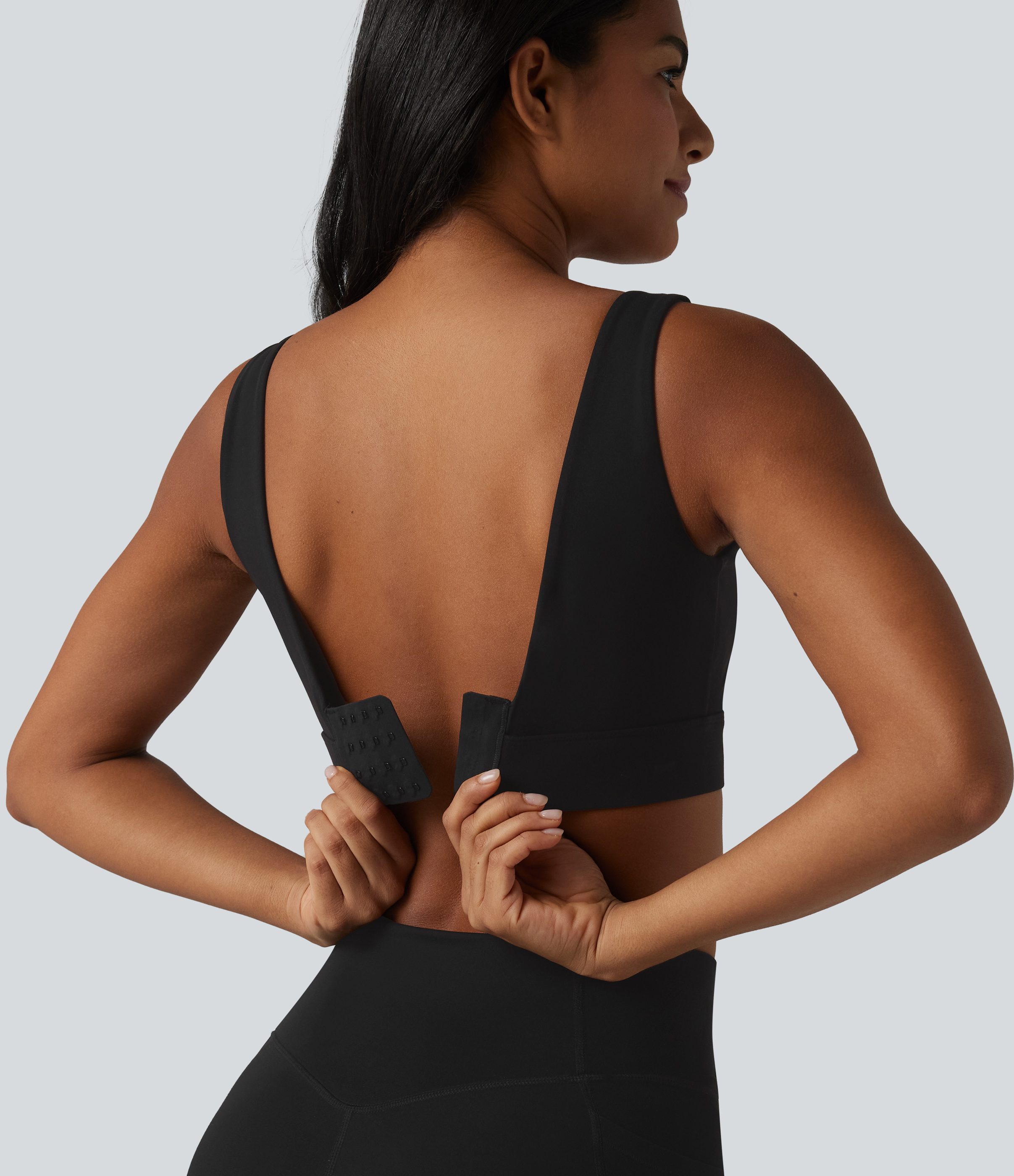 Halara Ultrasculpt™ Medium Support Backless Adjustable Buckle Built-in Bra Training Sports Bra