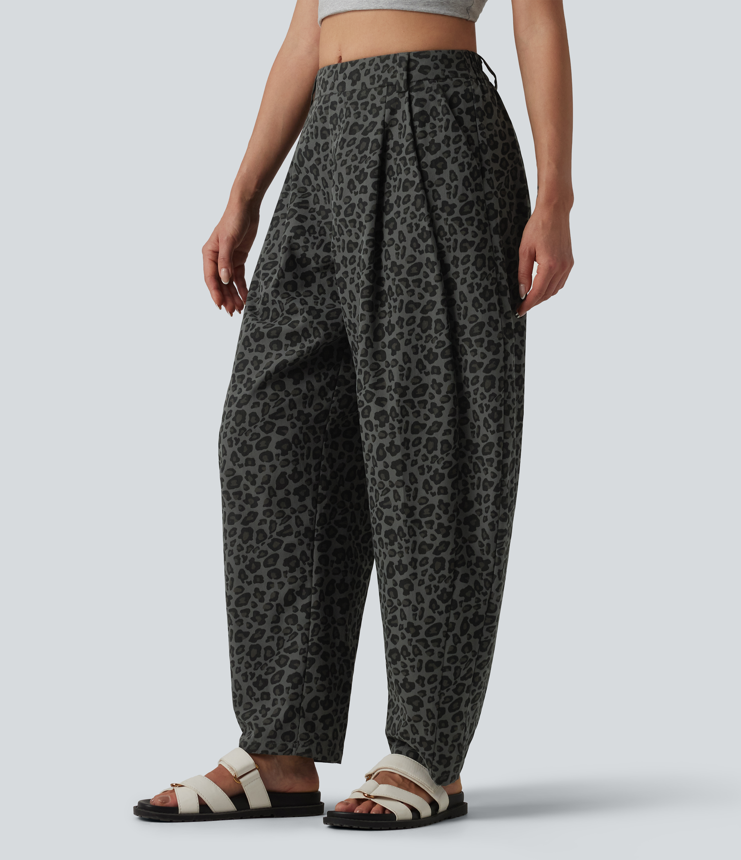 Mid Rise Leopard Print Casual Barrel Leg Trousers with Pockets