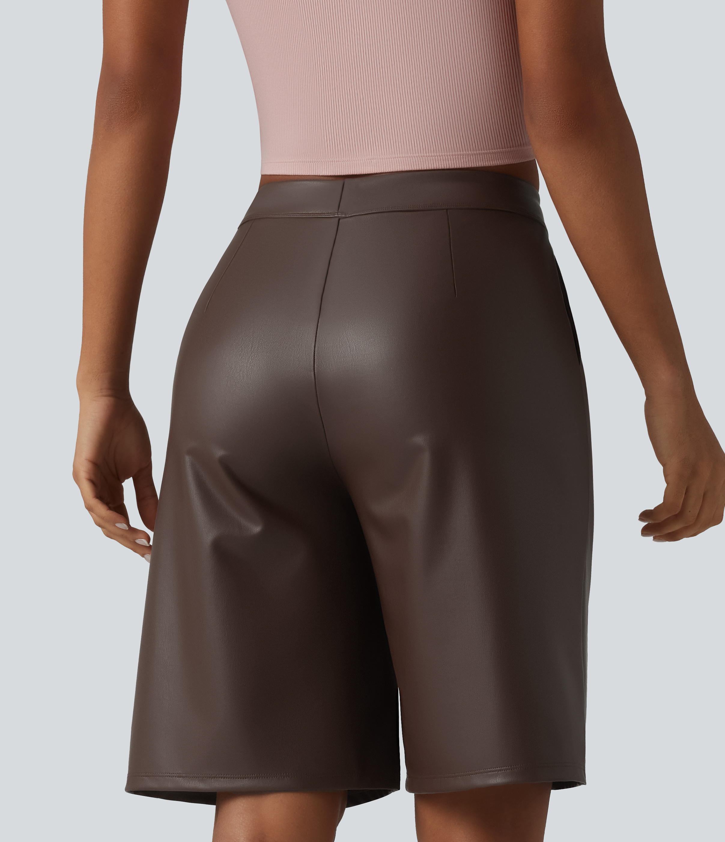 Cold Brew Brown Bermuda décontracté en PU extensible, taille mi-haute, 10'' avec poches / 2