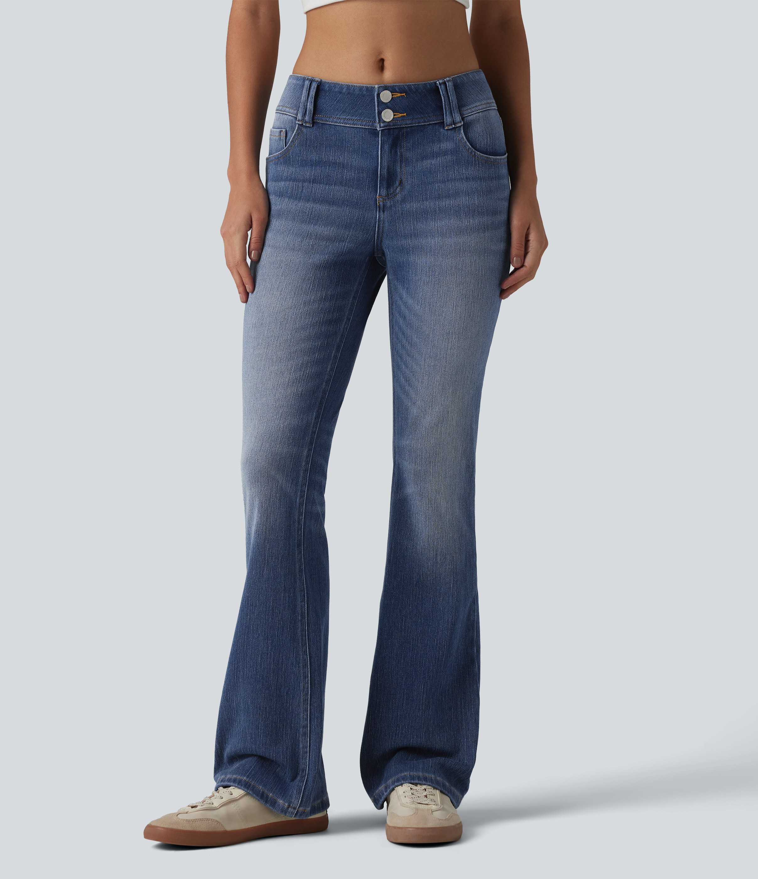 Halara Flex™ - Lässige Bootcut-Jeans mit niedrigem Bund und mehreren Taschen