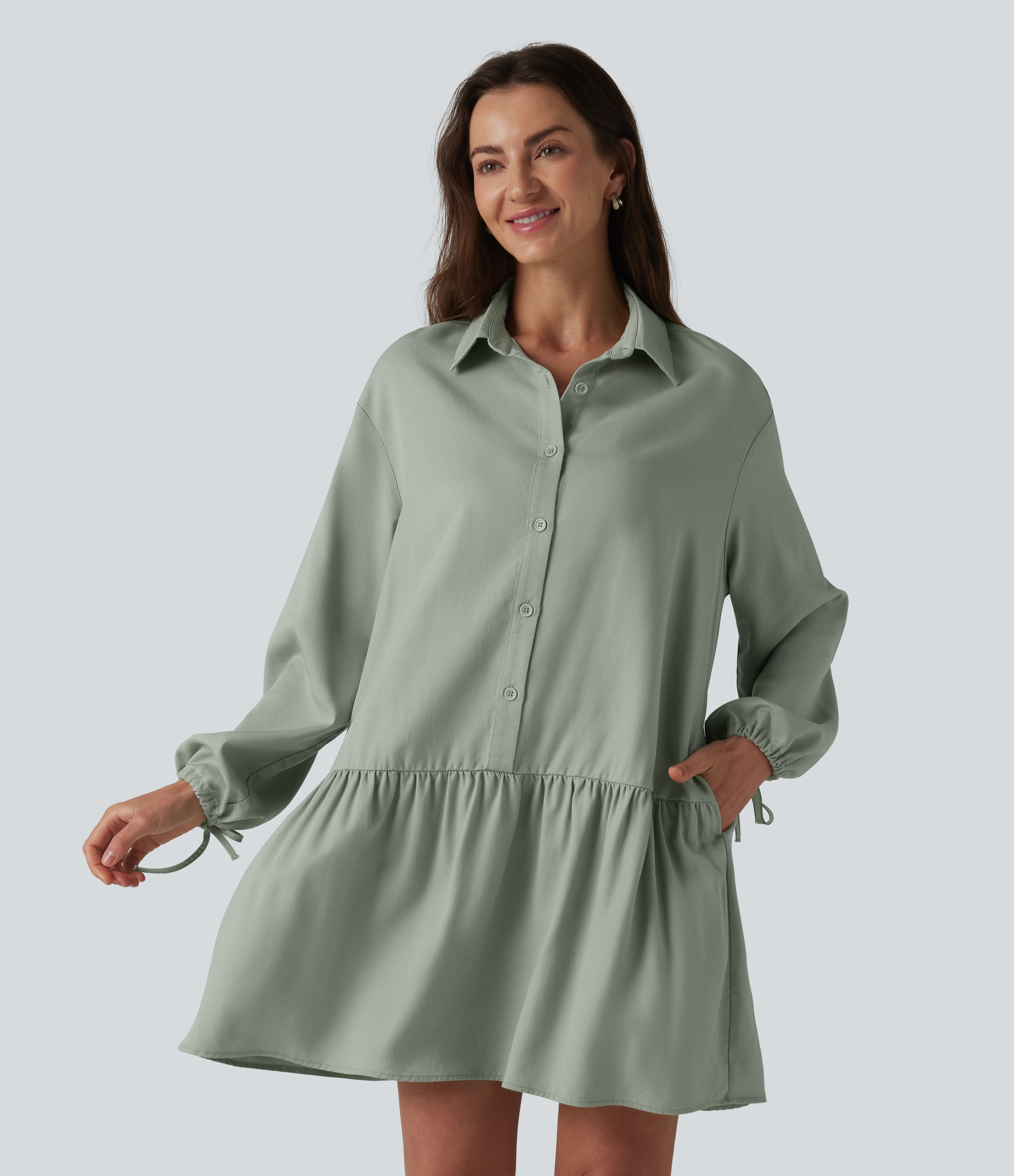 Hemd-Midikleid mit Seitentaschen und langen Ärmeln