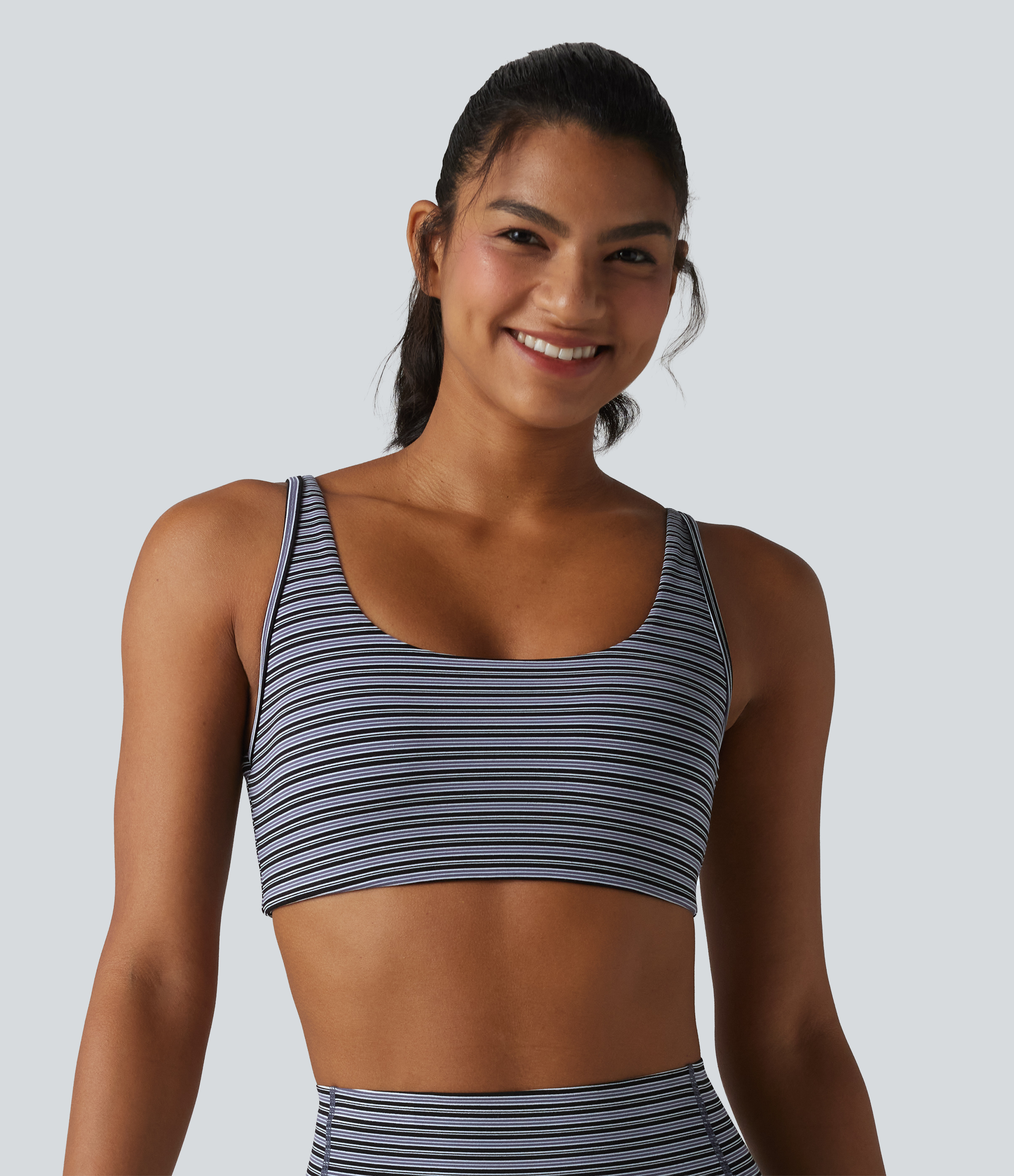 Iris Stripe Brassière de sport Halara UltraSculpt™ à rayures jacquard, maintien léger, décolleté en U et découpe intégrée / 2