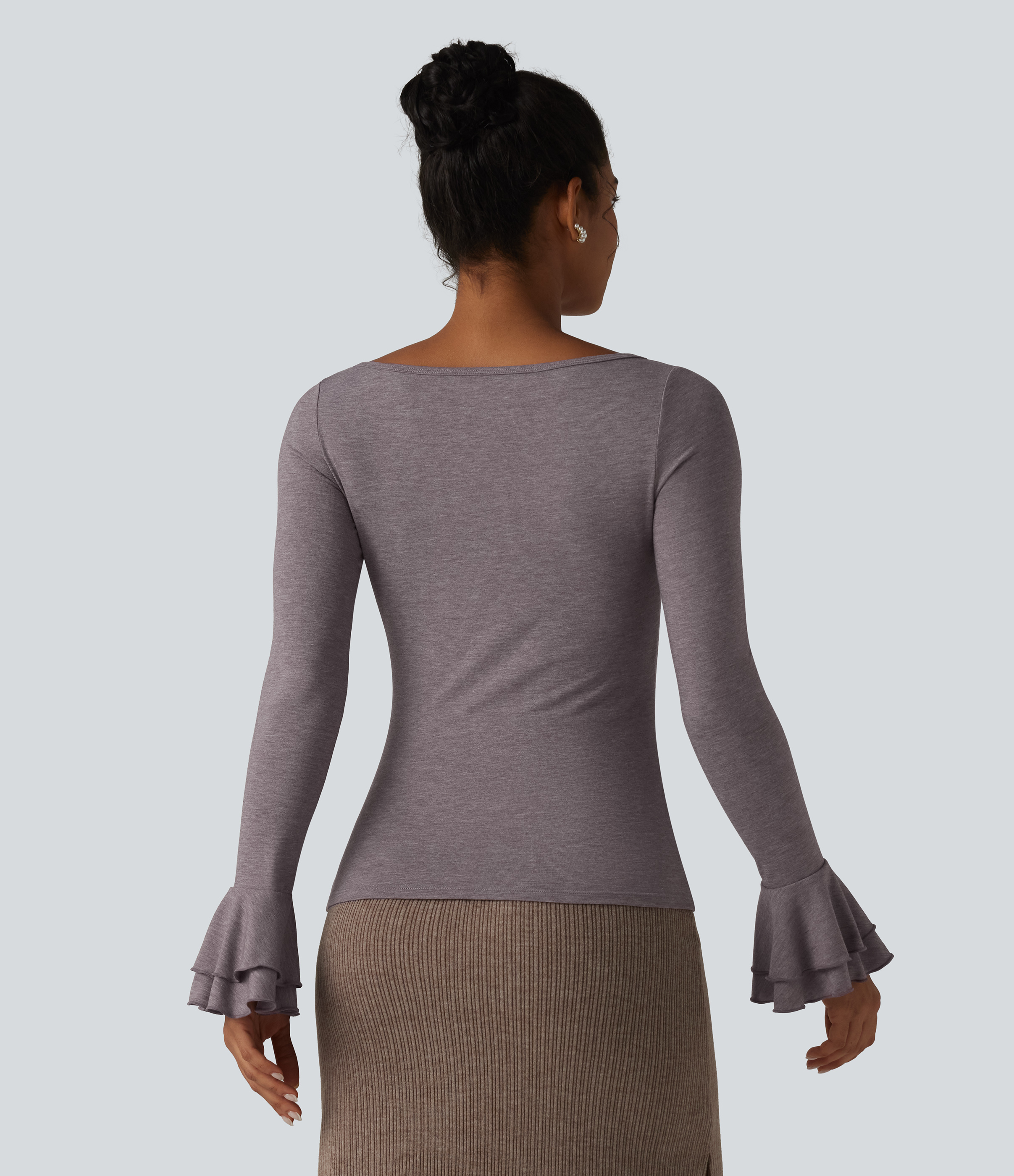 Deep Tea Brown Floral Yarn Top de soirée à encolure bateau, manches longues et volant / 2