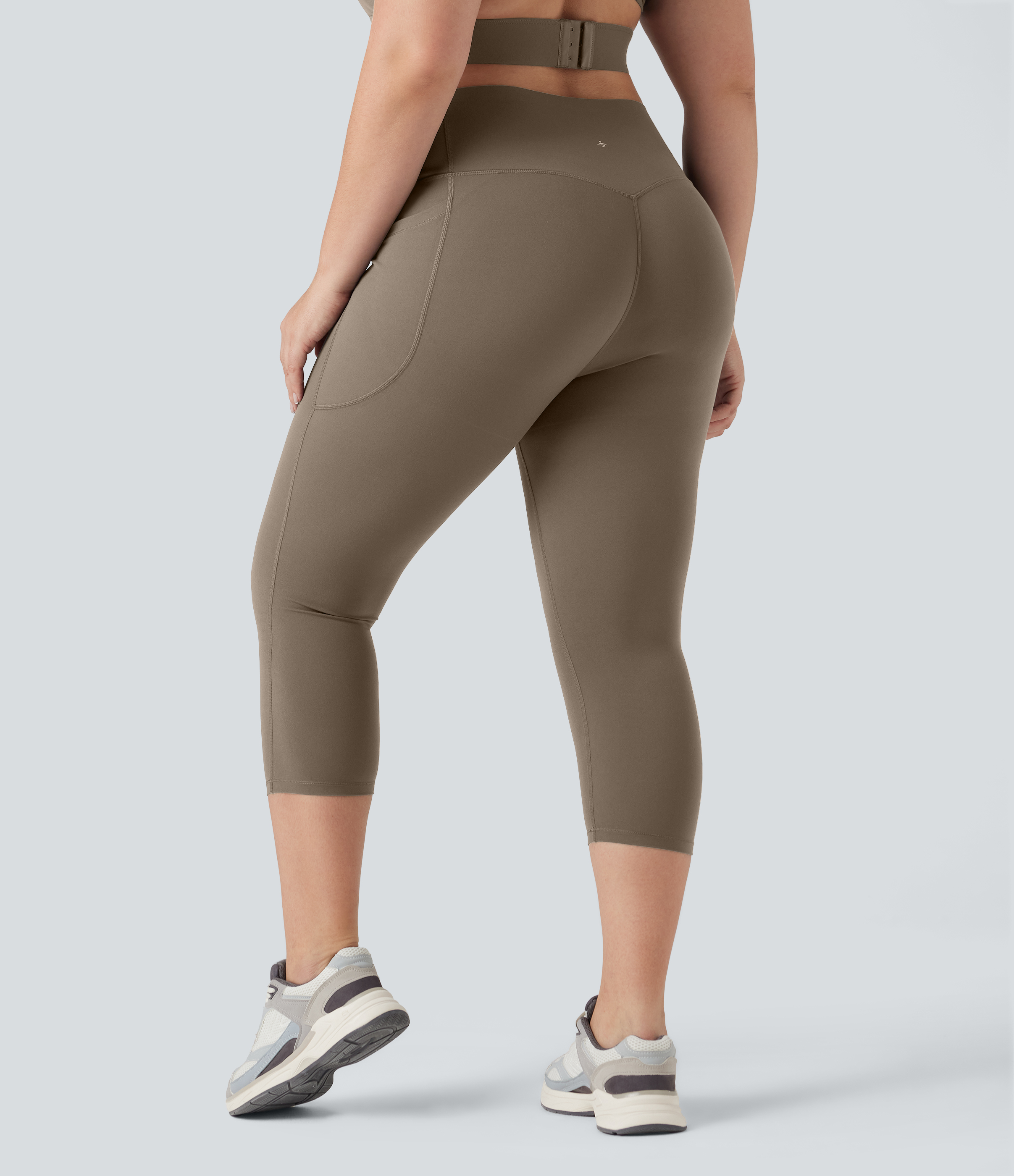 Große Größen Halara UltraSculpt™ SoCinched Capri-Trainingsleggings mit hohem Bund, poanhebend und bauchformend, mit Taschen