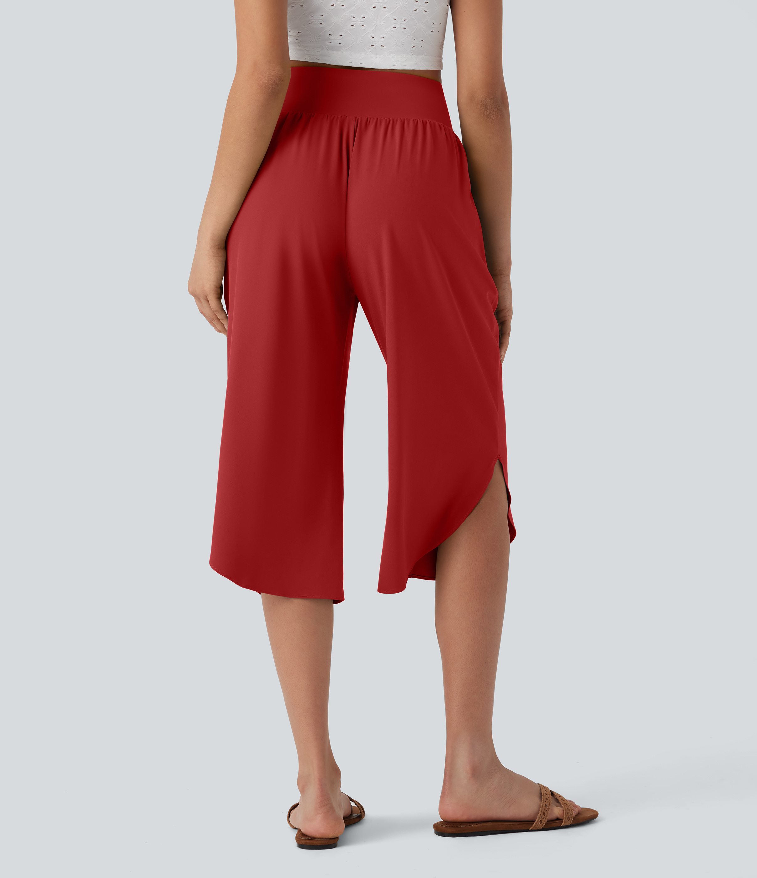 Pompeian Red Pantalon corsaire gainant taille haute à ourlet asymétrique et séchage rapide avec poches Breezeful™ / 2