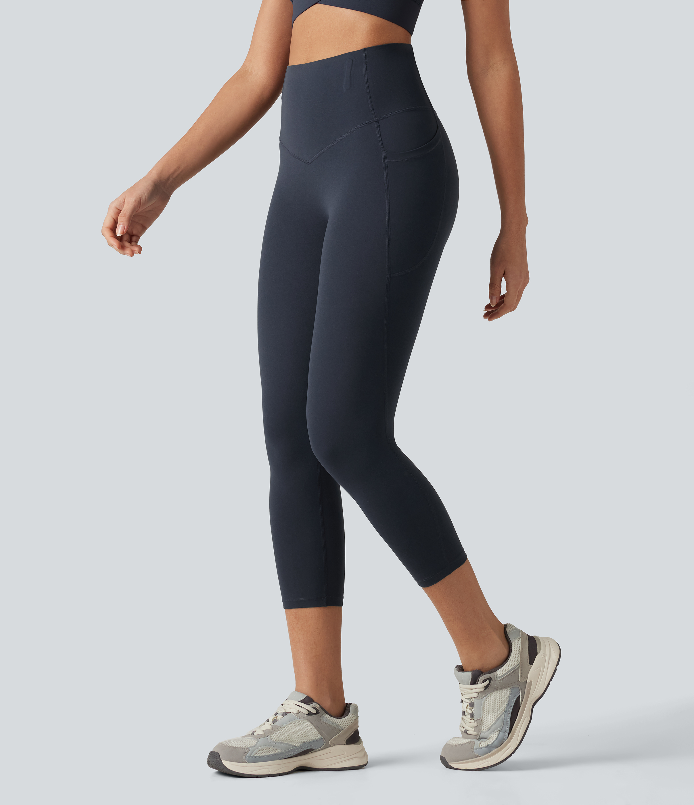 Halara UltraSculpt™ High Waisted Anti-Roll Tummy Control Shaping Workout Capri Leggings with Pockets