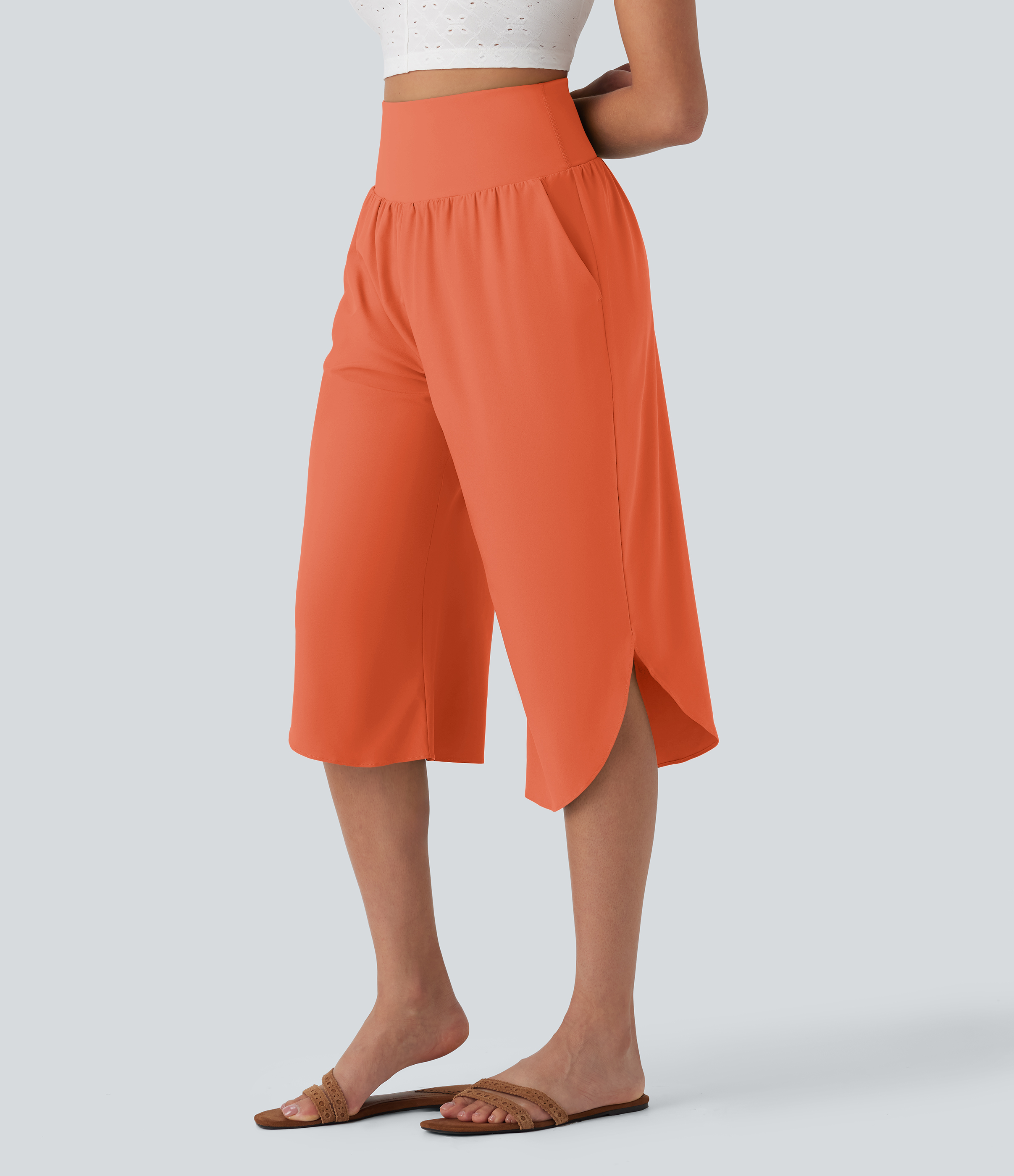 Breezeful™ SoCinched Hohe Taille Bauchkontroll-Capri-Hose mit schneller Trocknung und Taschen