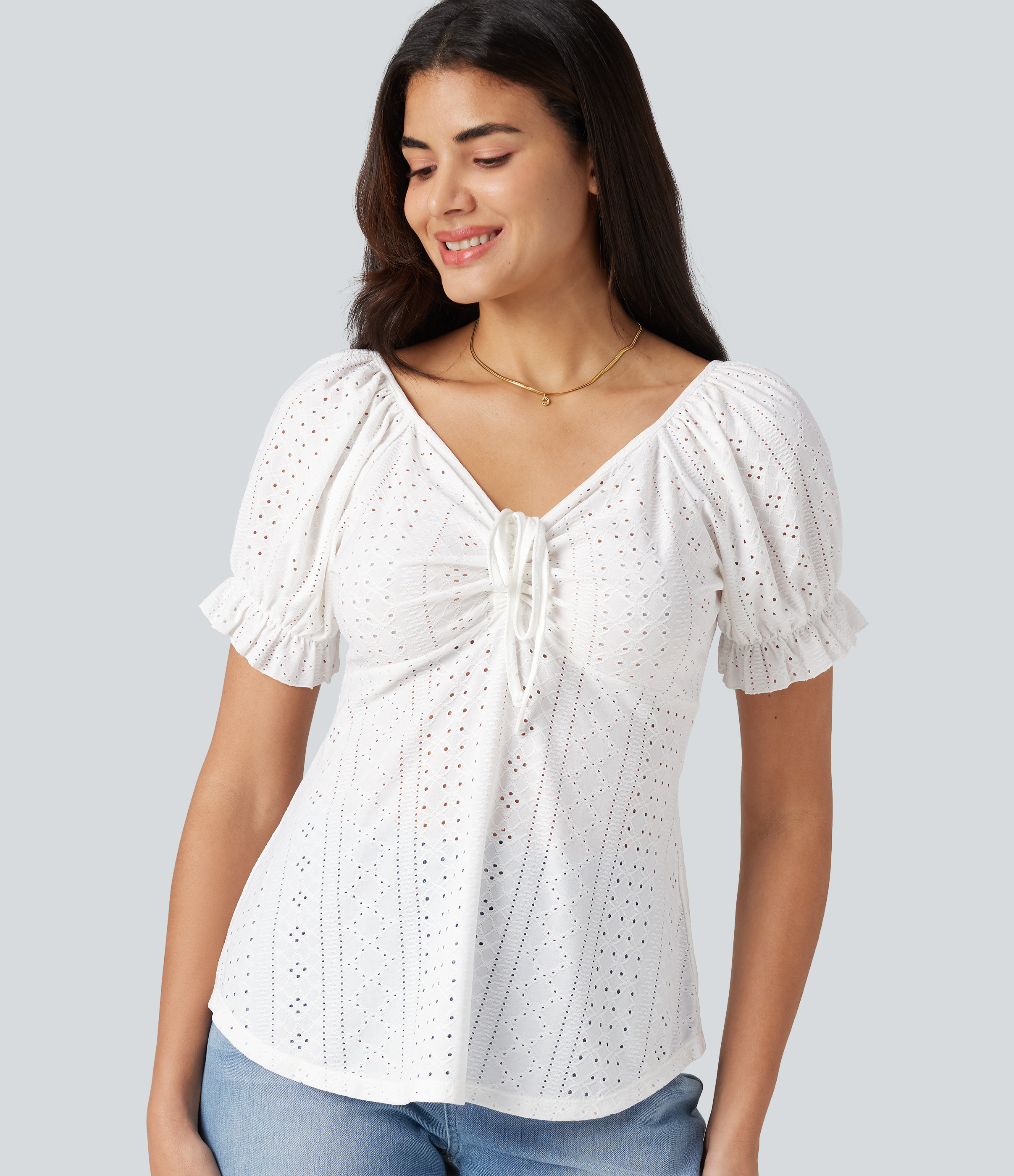 Blouse décontractée col V manches courtes bouffantes lacée ajourée