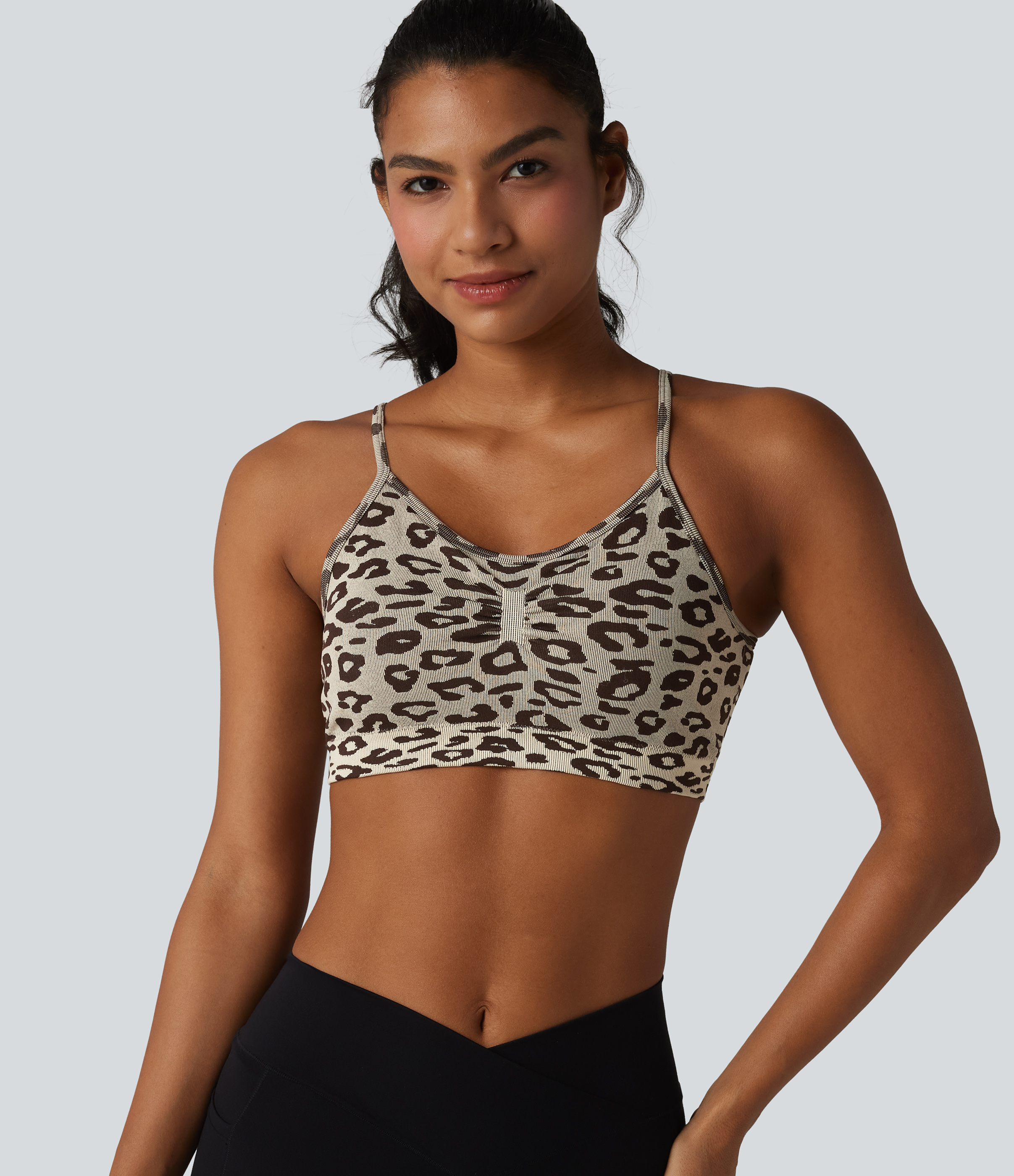 OneForm Brassière de sport de yoga sans couture imprimé léopard bretelles ajustables froncée avec soutien-gorge intégré