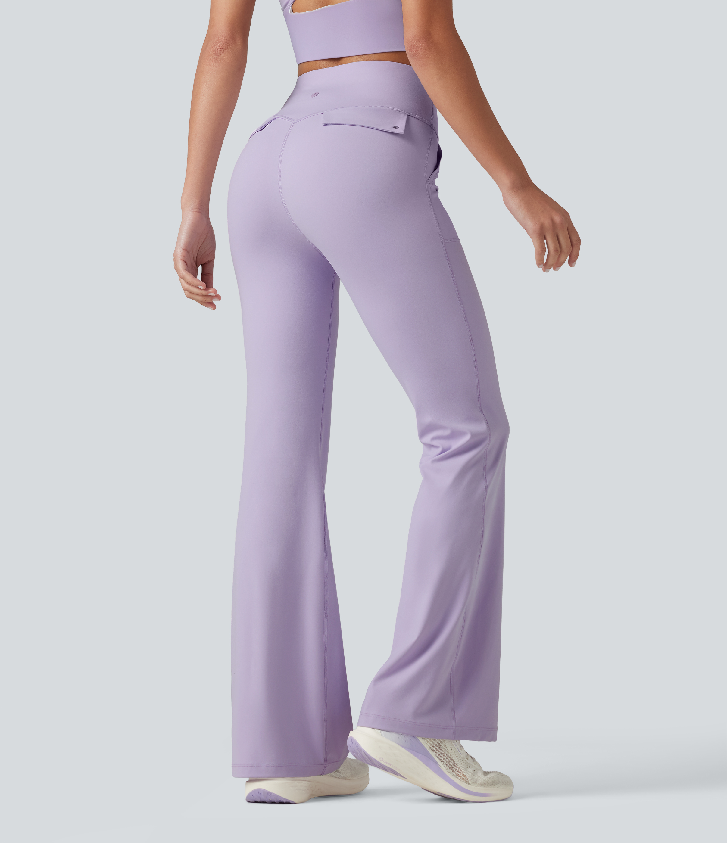Pastel Lilac Halara UltraSculpt™ Legging évasé décontracté taille haute ventre plat avec poches / 2