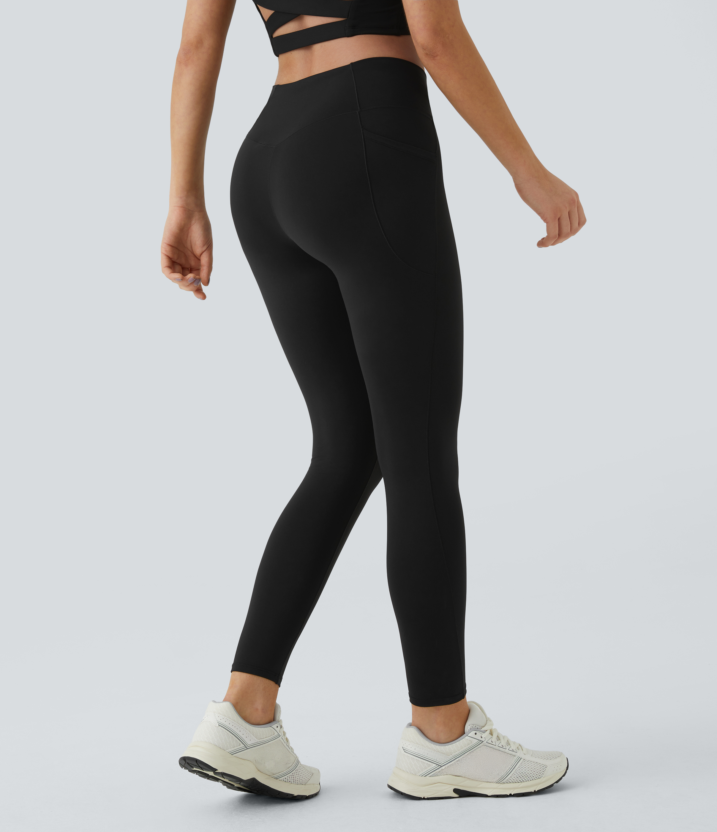 Black Patitoff™ 2.0 Pet Hair Resistant High Waisted Crossover Side Pocket Yoga Leggings / 2