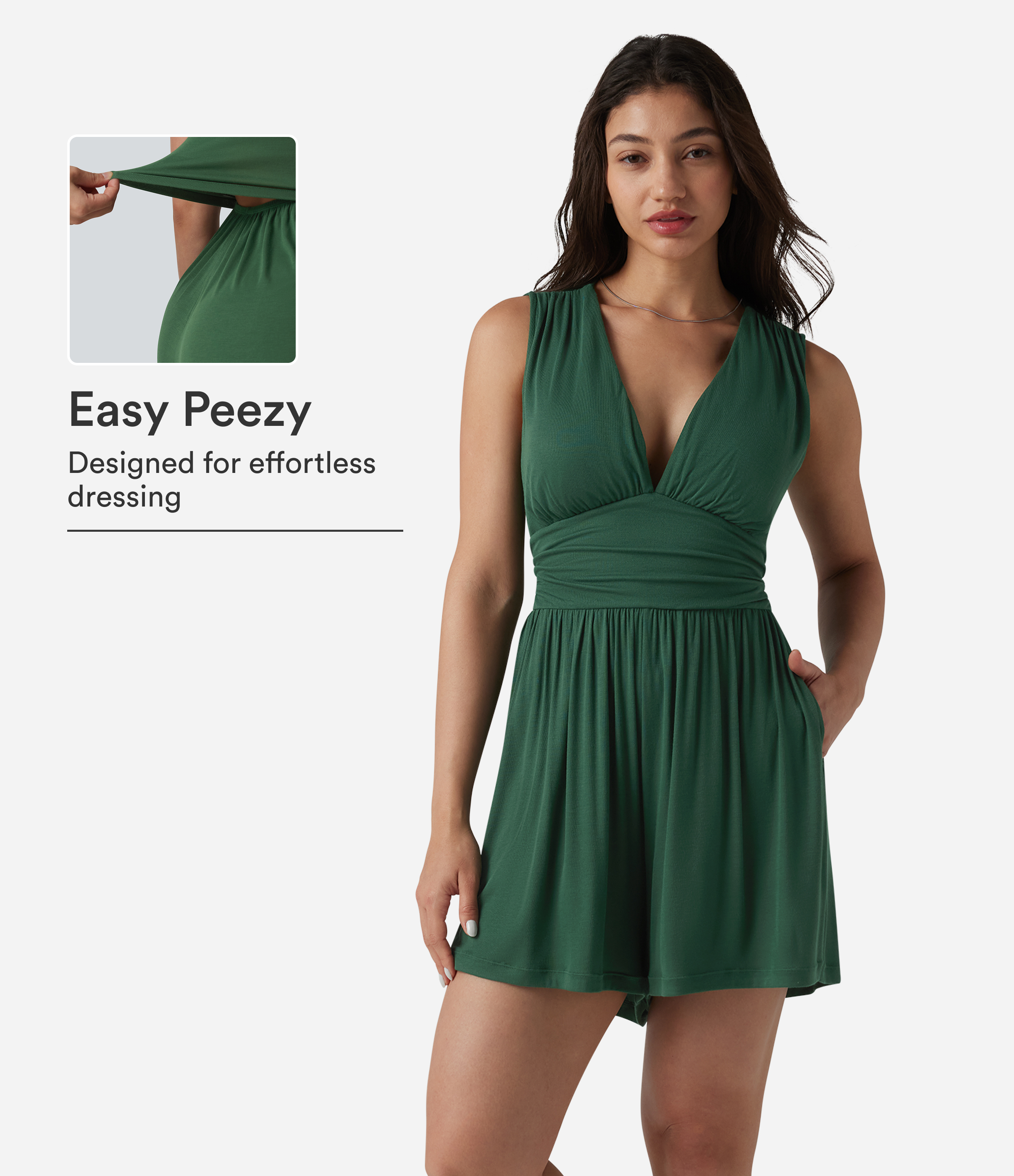 Gerippter, ärmelloser Romper mit V‑Ausschnitt, gerafftem Detail, integriertem BH und Taschen – Easy Peezy