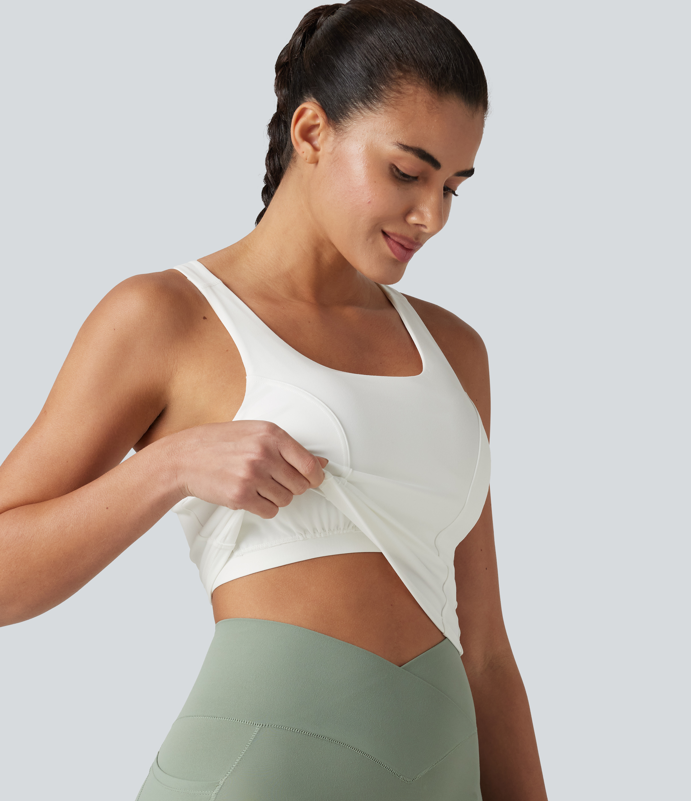 Tanktop mit U-Ausschnitt, integriertem BH und atmungsaktivem Kontrast-Mesh