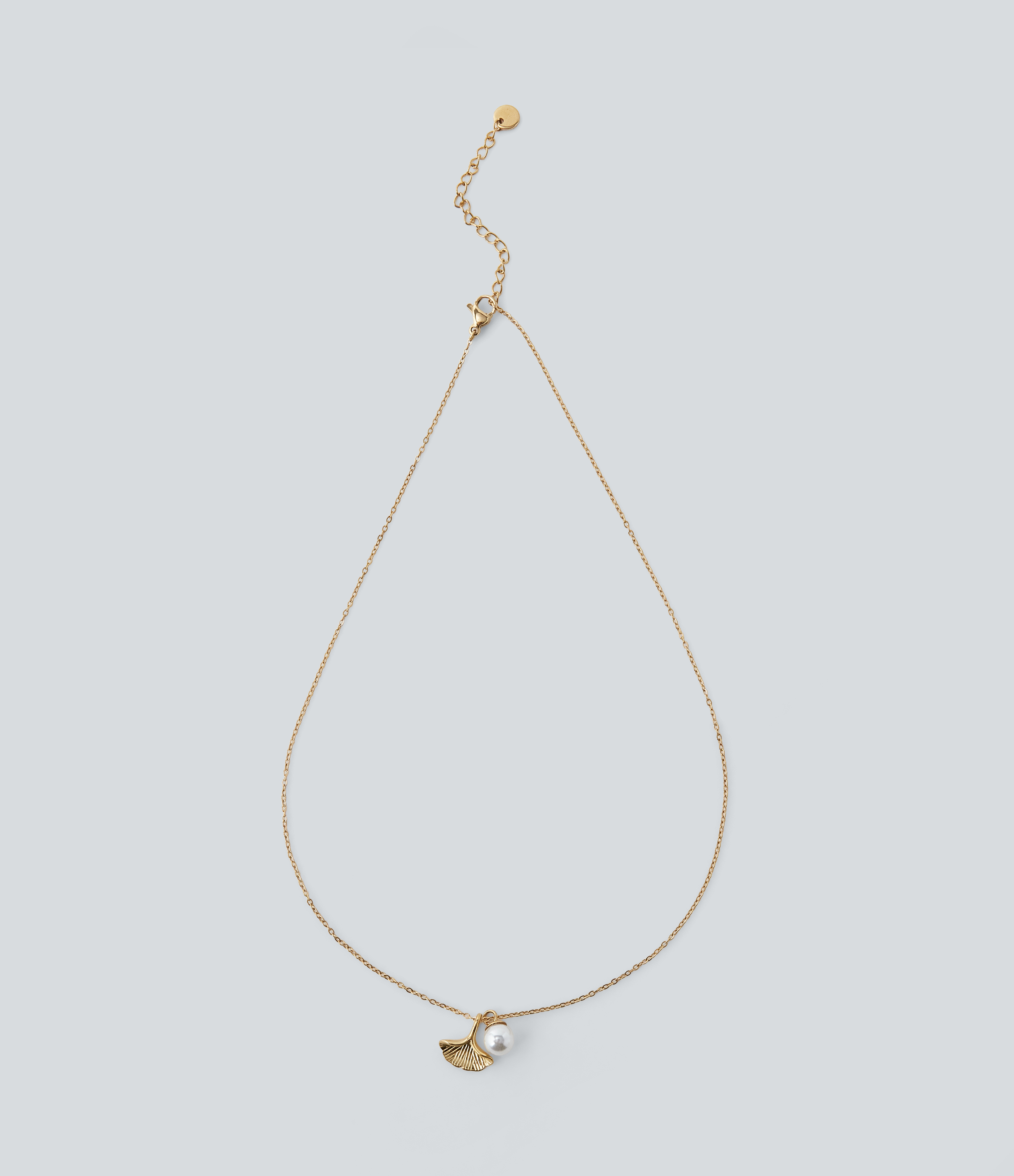Pearl and Ginkgo Pendant Necklace