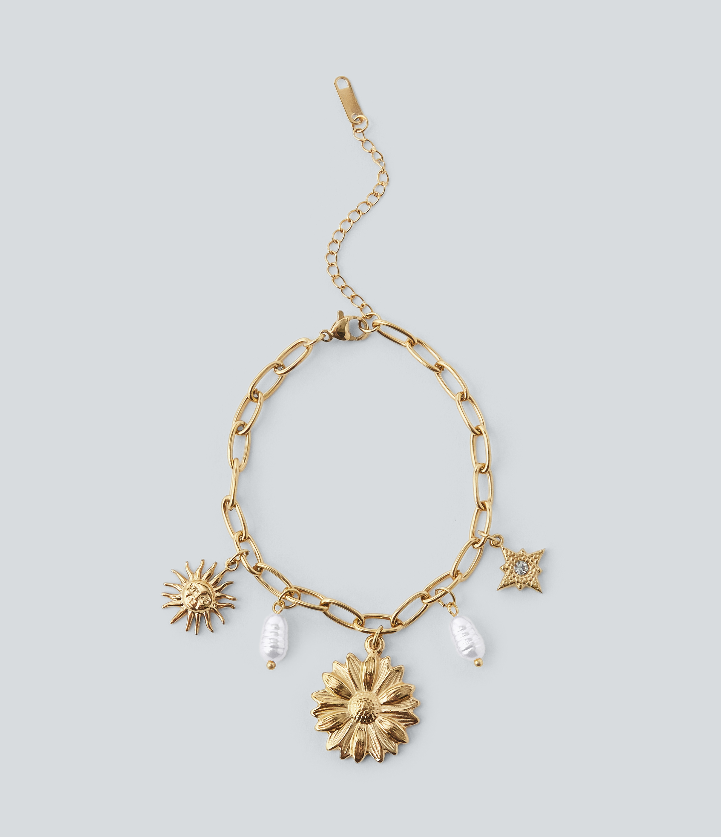 Floral Pendant Chain Bracelet