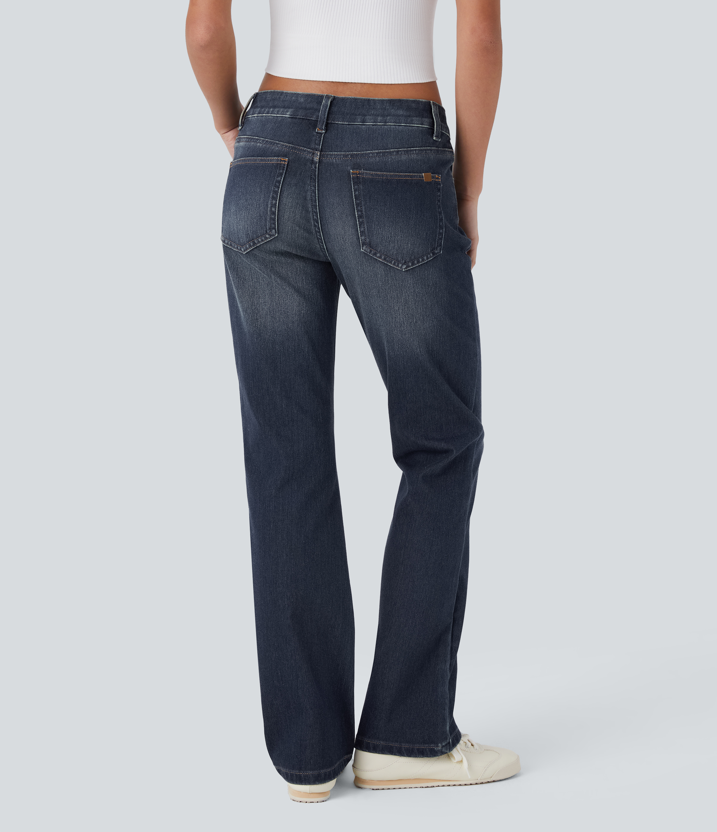 Forest Blue Denim Halara Flex™ jeans bootcut de tiro bajo con bolsillos con cremallera, lavado, de estilo casual / 2