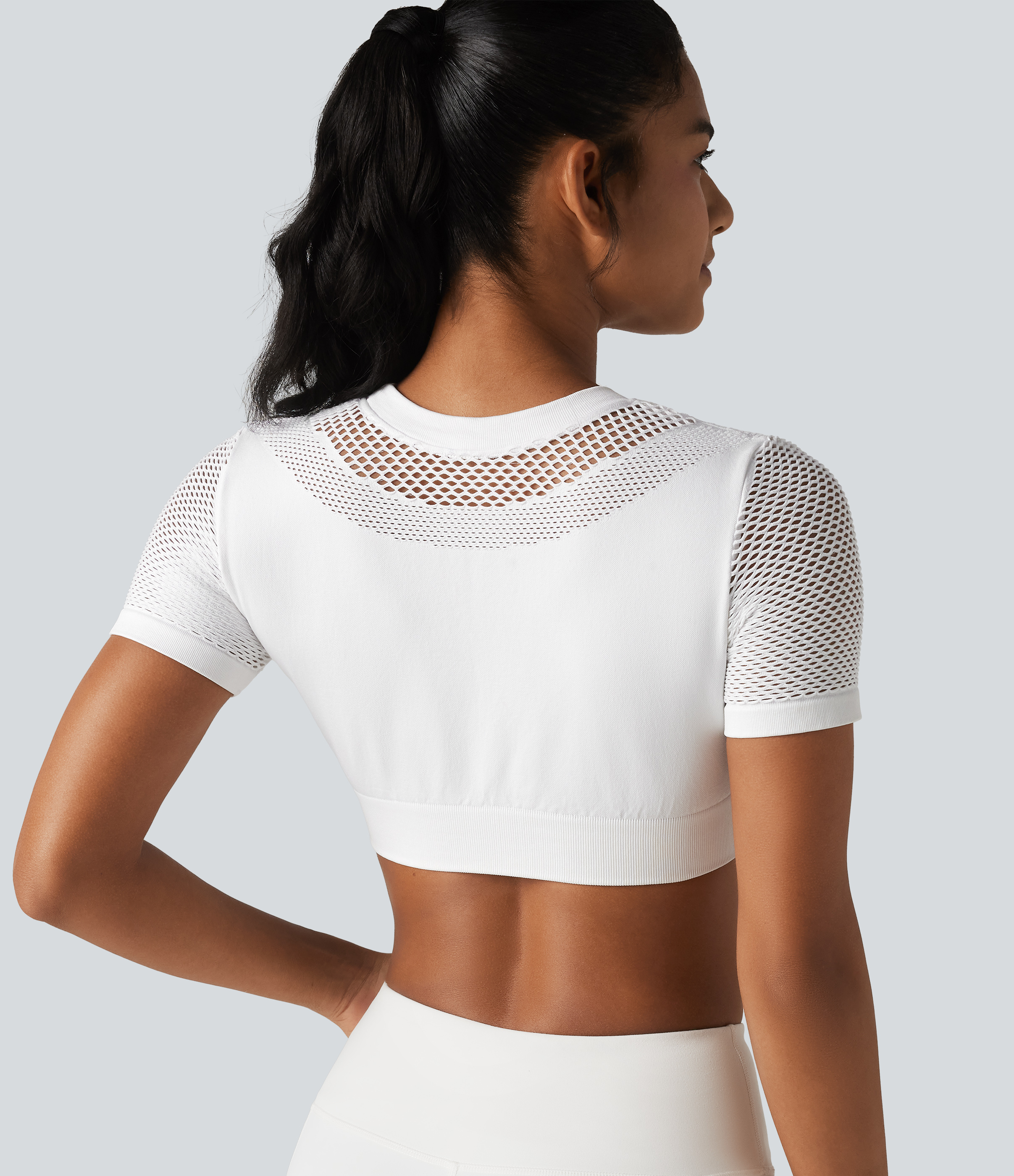 OneForm Seamless Flow Rundhals-Kurzarm-Crop-Top mit Cut-out für Workout/Sport