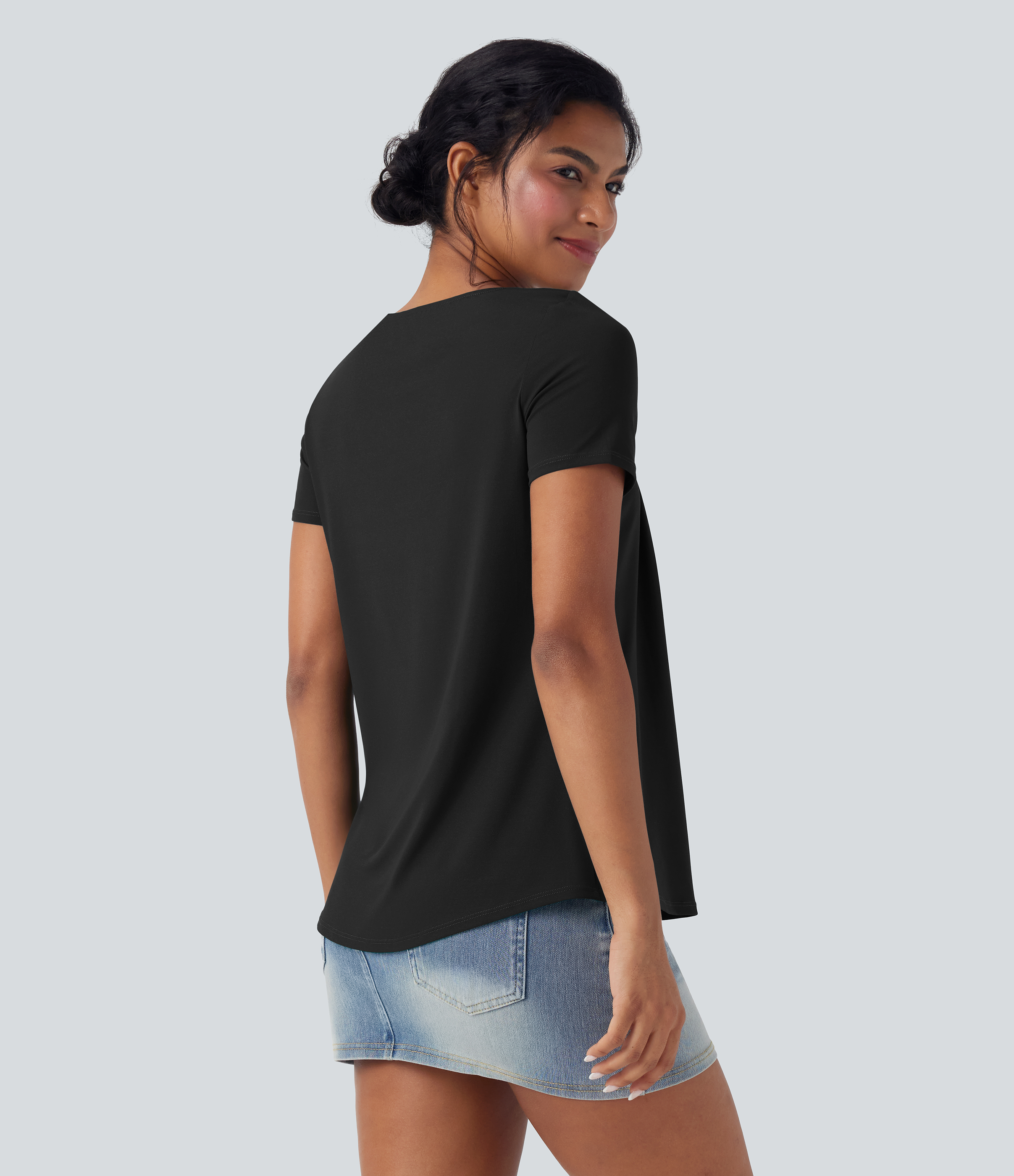 Black Blouse à encolure carrée et manches courtes / 2