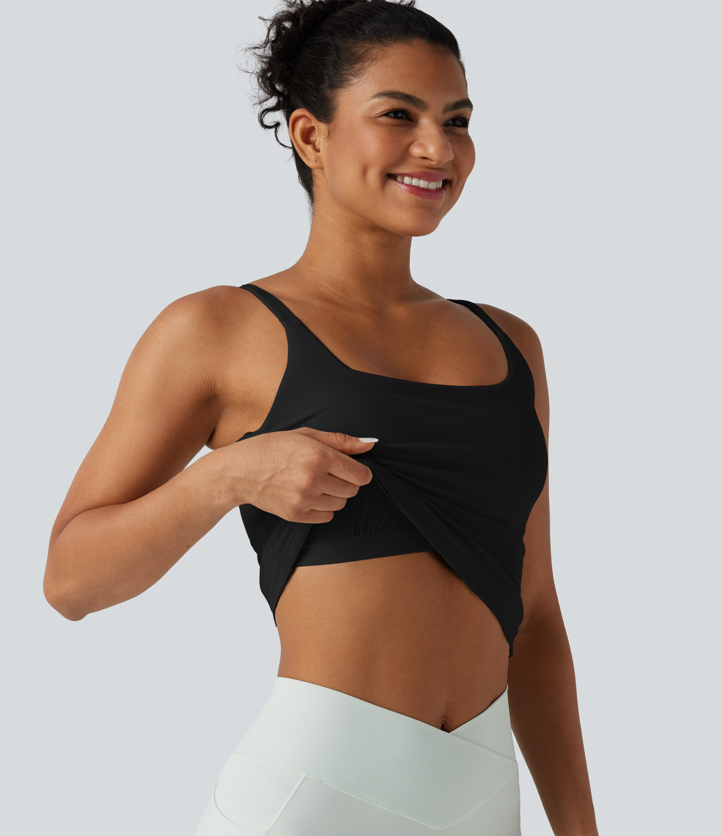 Halara Underarm Smoothing V Back Built-in Bra Workout Tank Top Tank Top - Black - S golf tops halter top tunic tops sleeveless tops