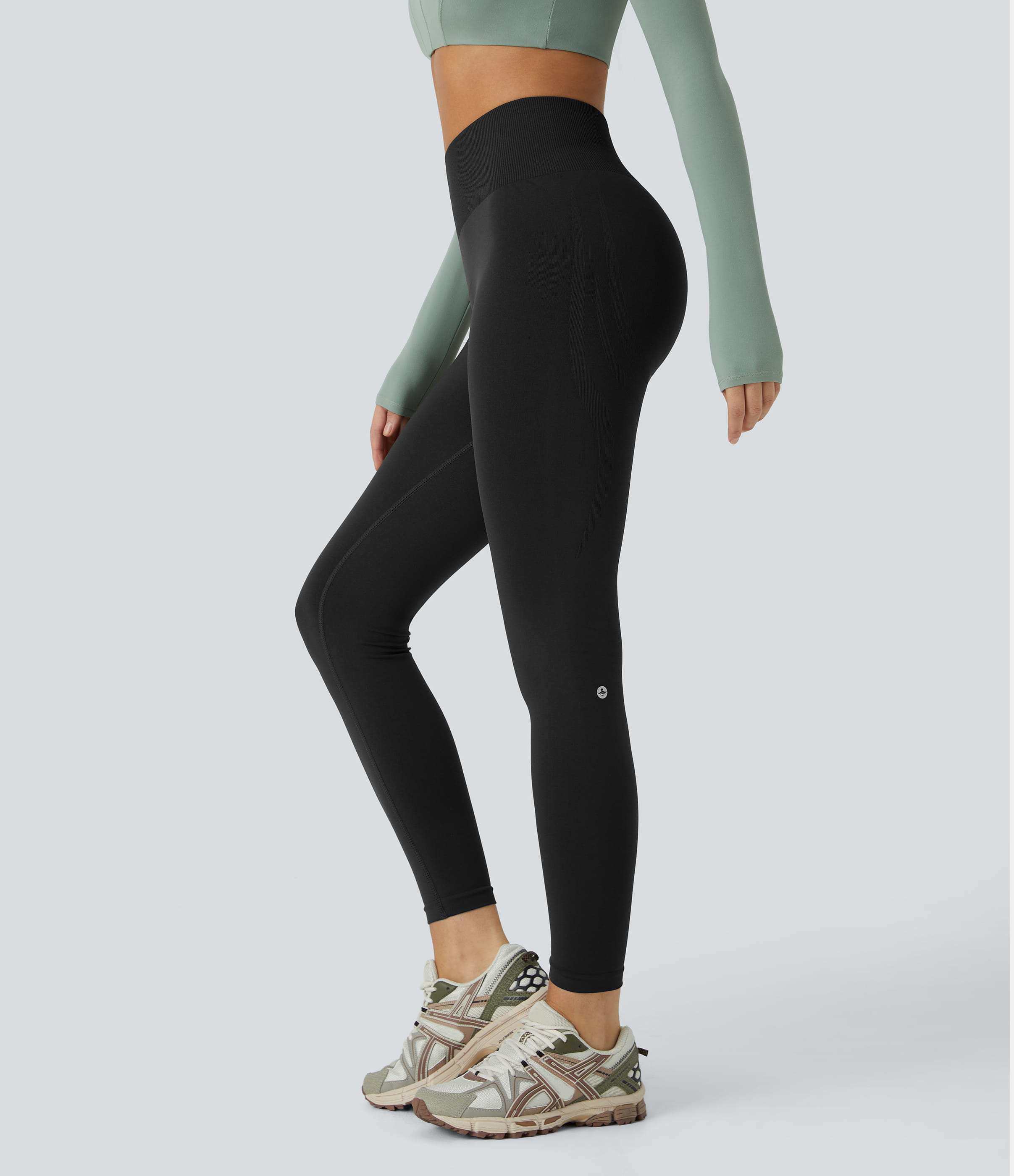 OneForm Seamless Flow Mid Rise Tummy Control Butt Lifting Yoga Leggings