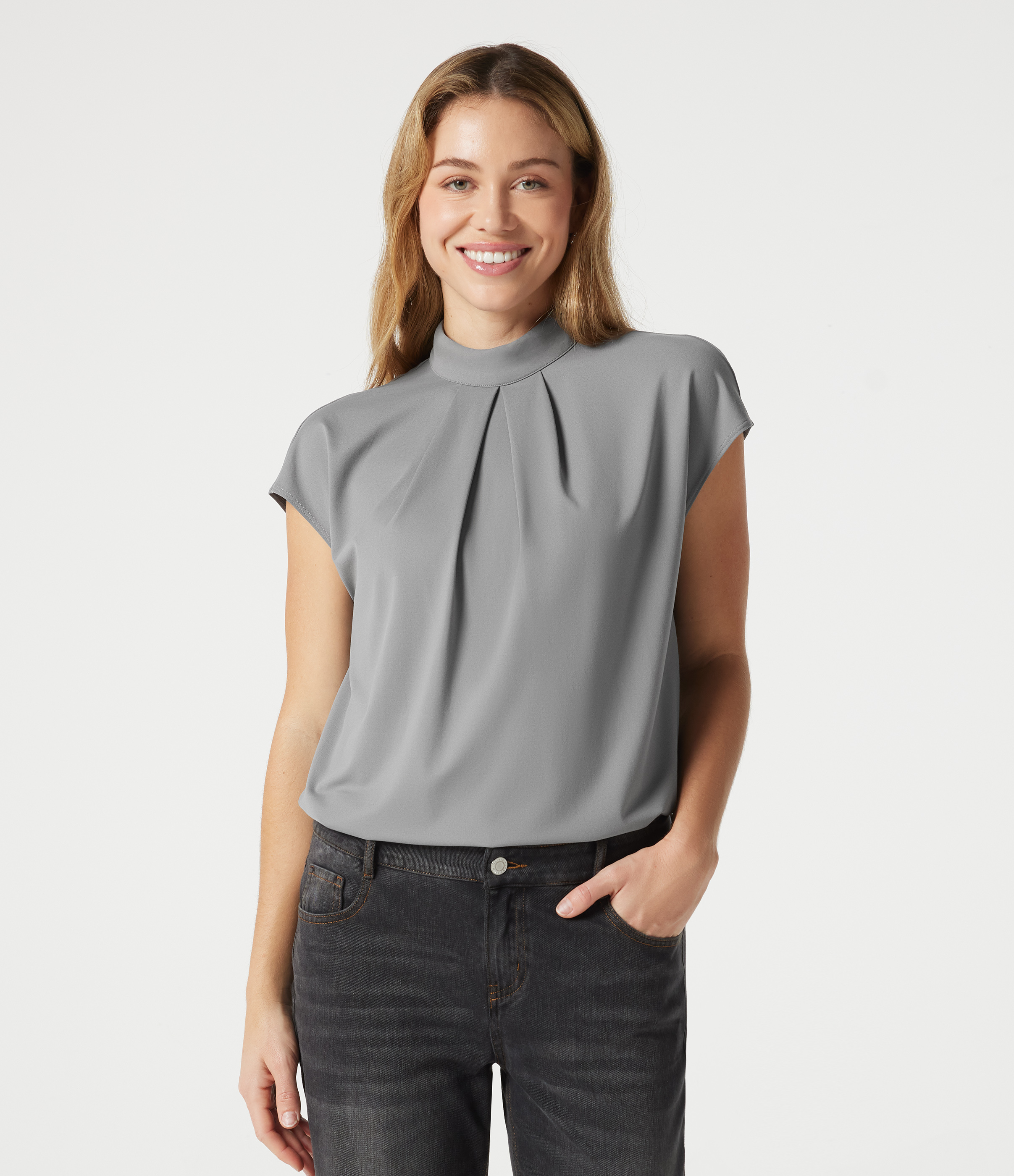 Arbeitsbluse mit Stehkragen, Knopfleiste auf der Rückseite und Flügelärmeln