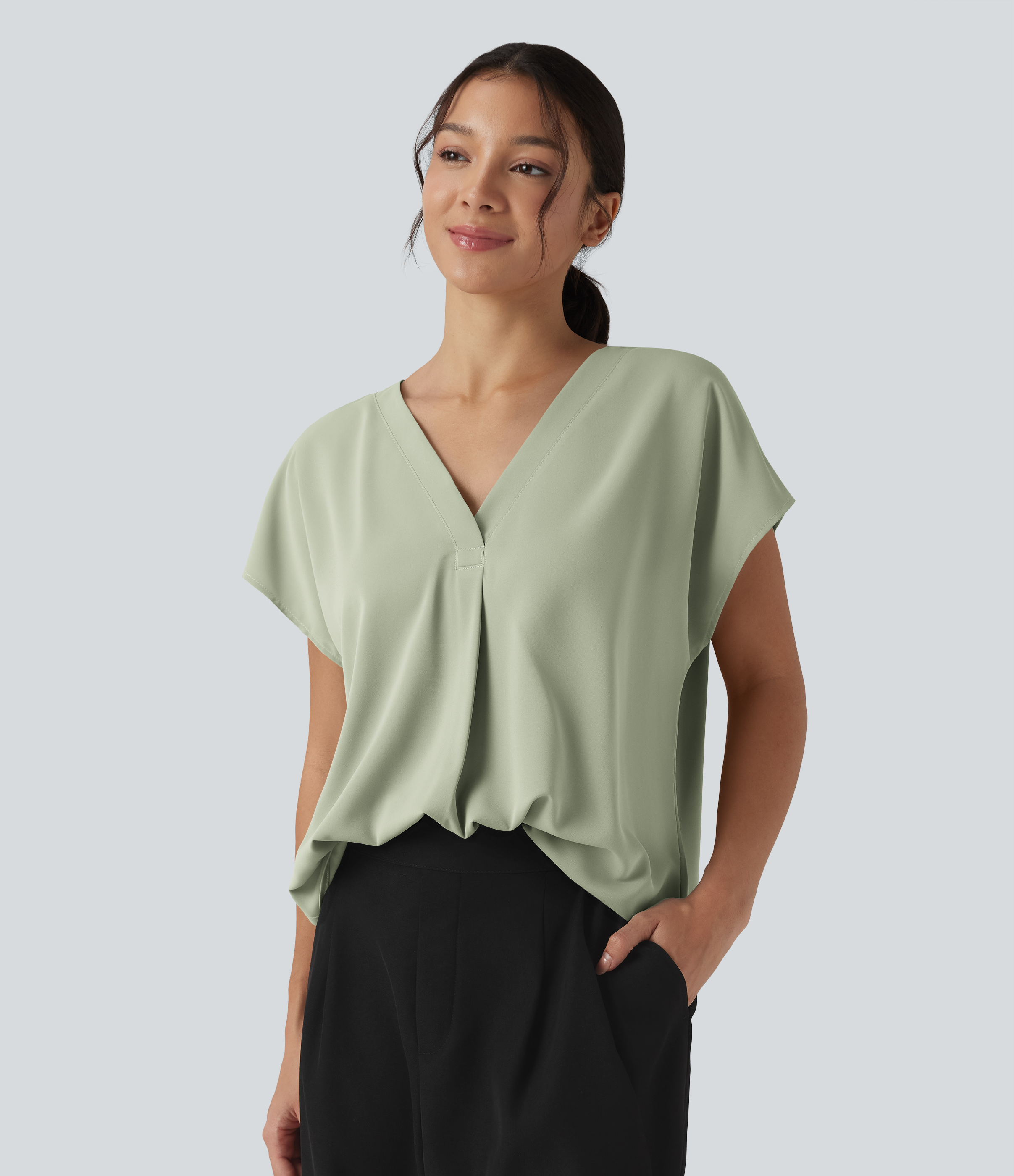 Wrinkle-resistant V-neck Short Sleeve Oversized Work Blouse