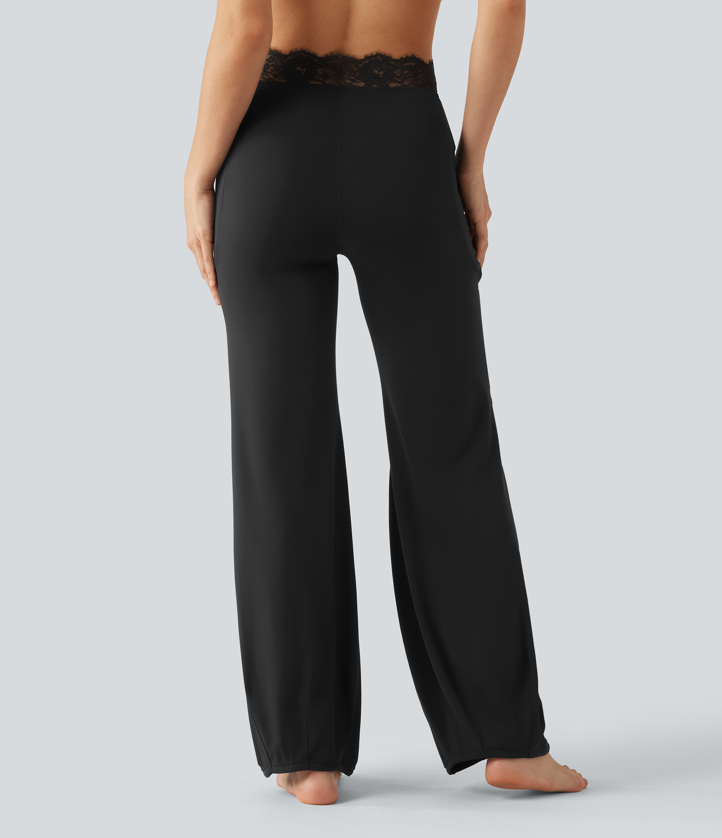 Noir Pantalon de danse taille haute coupe ballon SoftlyZero™ avec dentelle contrastée, poches et protection solaire UPF50+ / 1