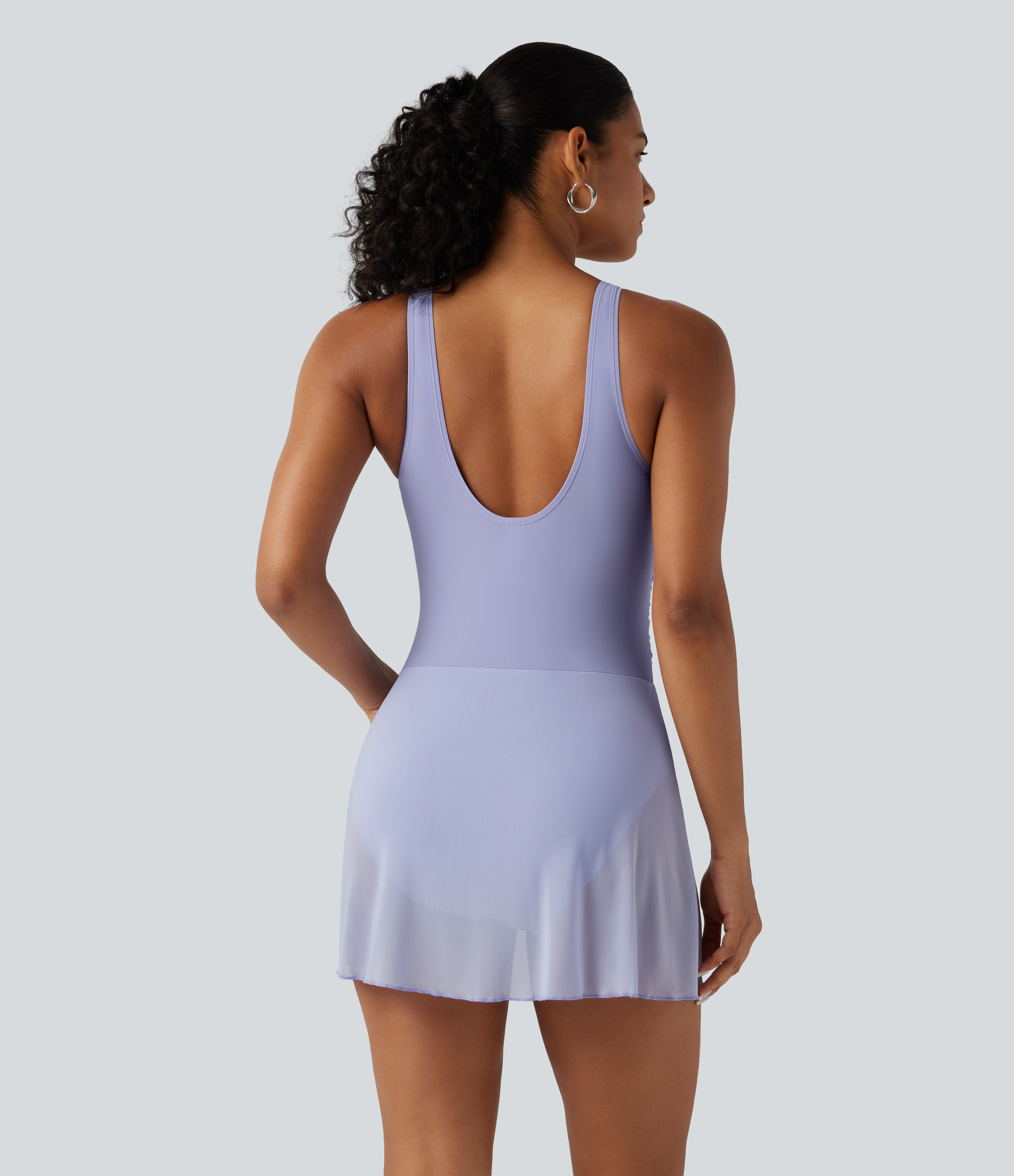 Baby Lavender Crossover-V-Ausschnitt, gerafft, asymmetrischer Bindensaum, Kontrast-Mesh, 2-in-1 mit integriertem BH, bauchformendes Badekleid / 2
