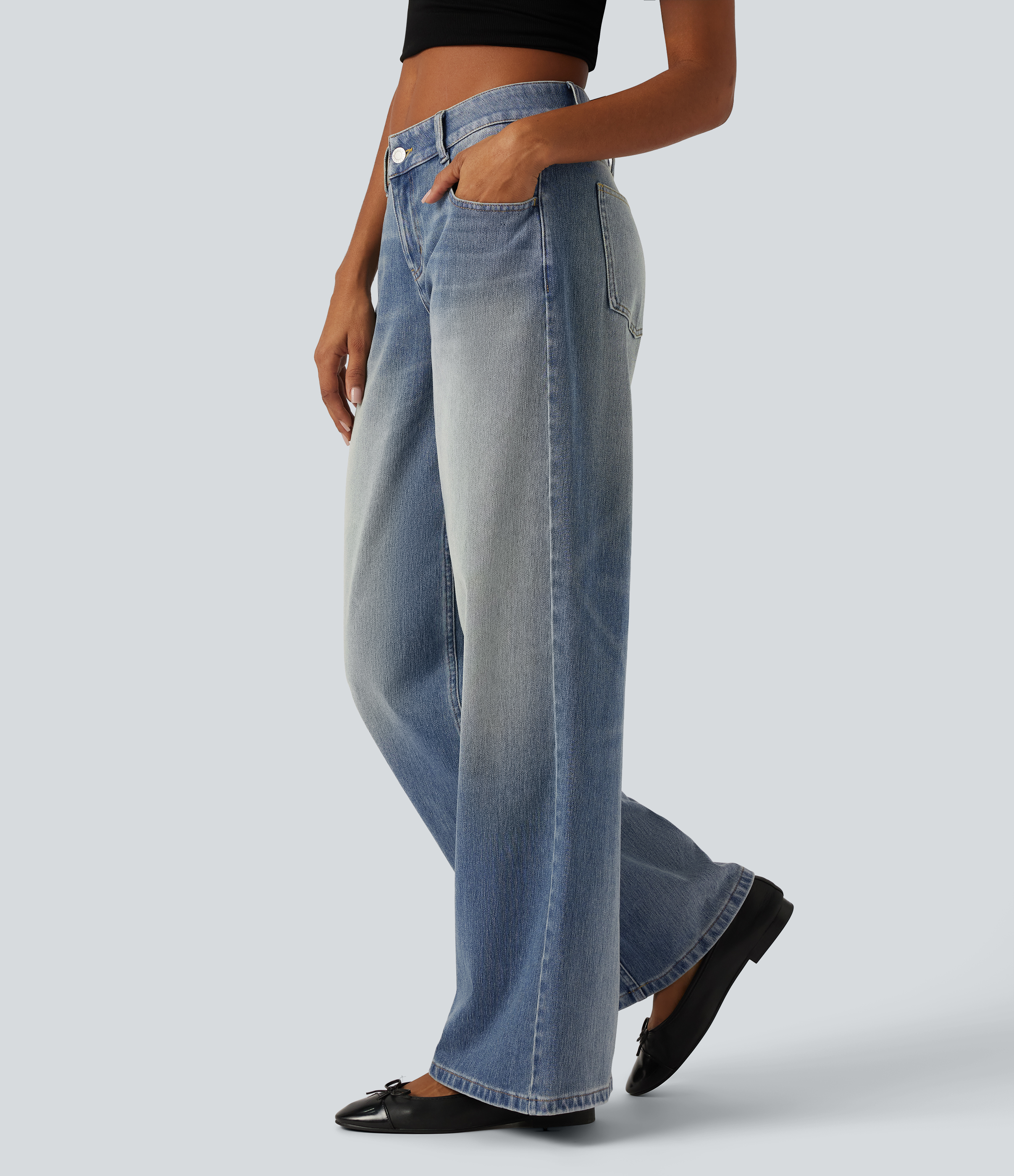 Halara Flex™ - Lässige, verwaschene Jeans mit niedrigem Bund, mehreren Taschen und weitem Bein