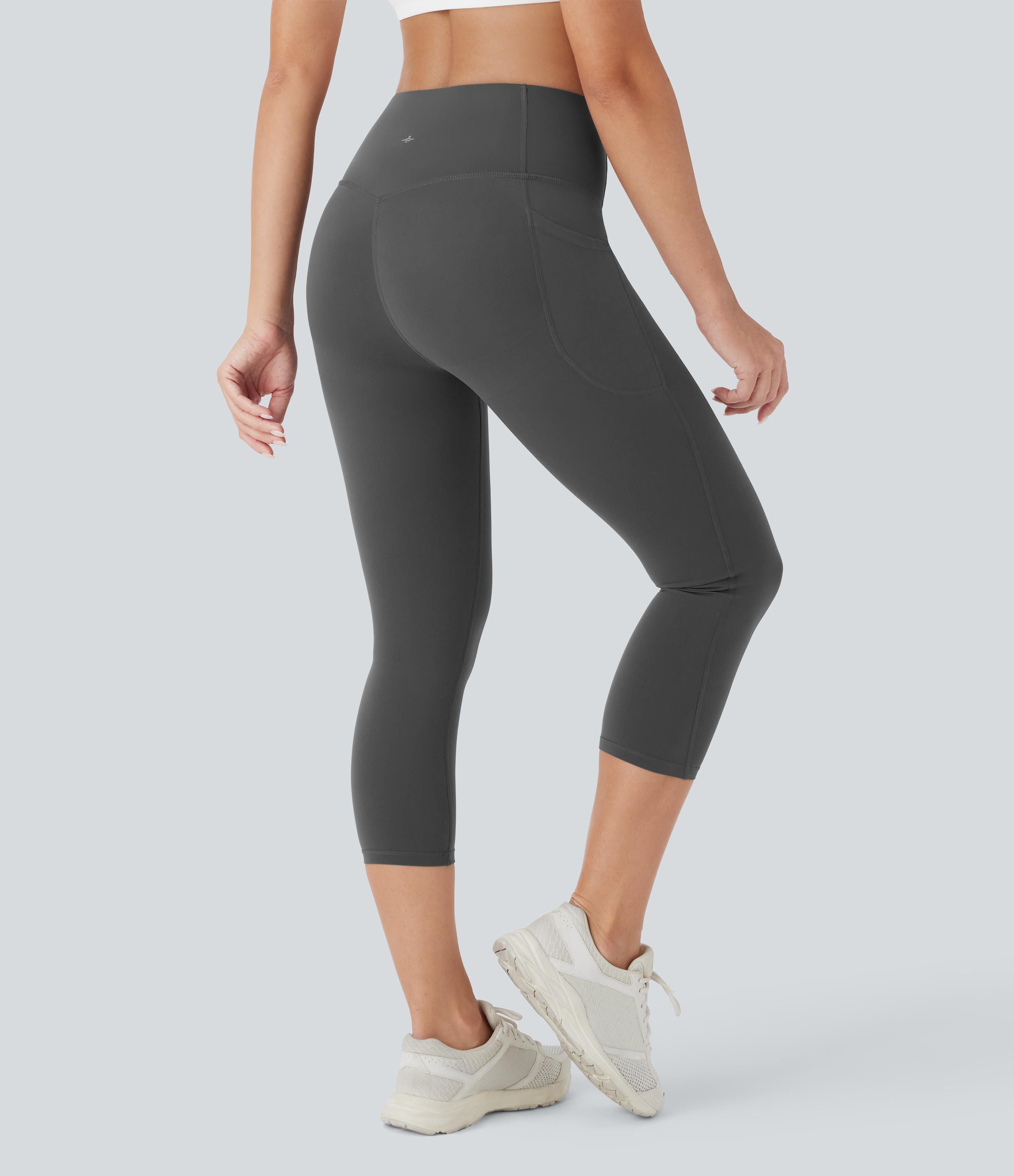 Halara UltraSculpt™ SoCinched Legging Capri Taille Haute Sculptant le Ventre avec Poches, Contrôle et Soulèvement des Fesses pour l'Entraînement