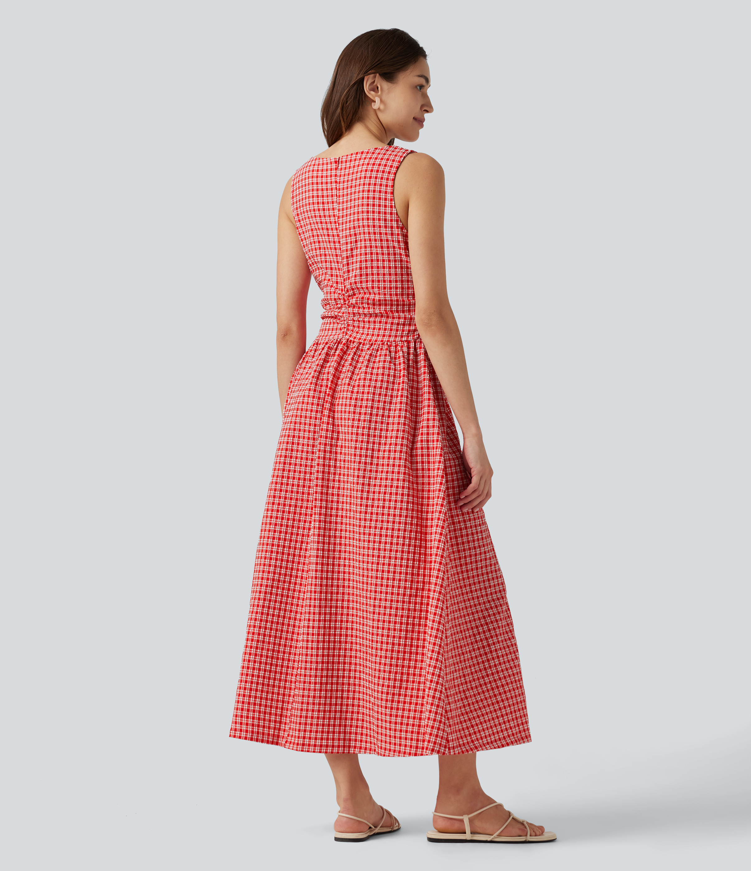 Cherry Crush Lässiges, ärmelloses Midikleid mit U-Boot-Ausschnitt, Seitentaschen und Karomuster / 2