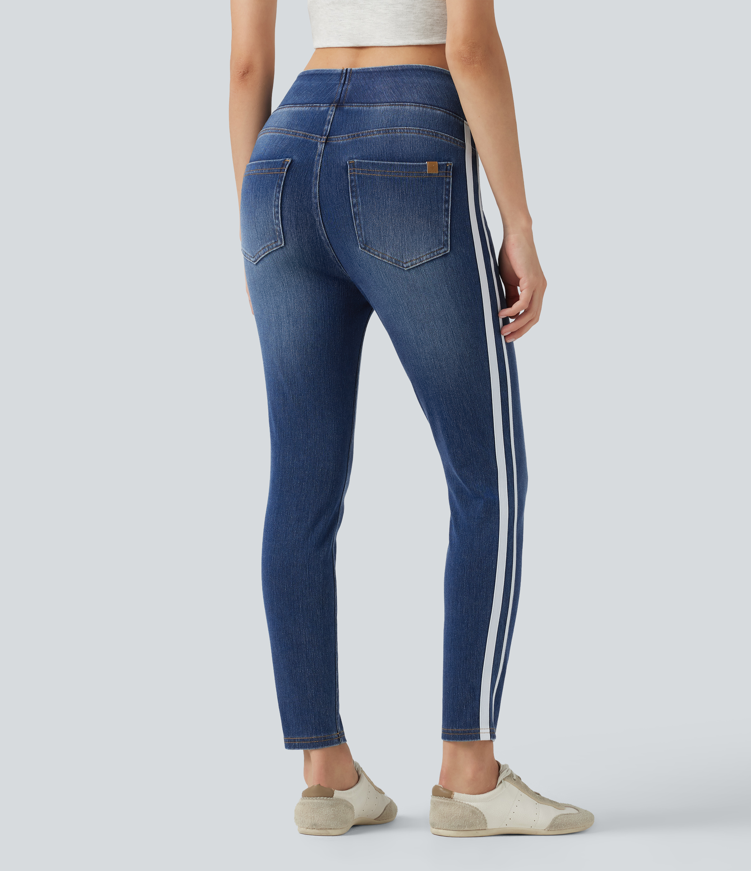 Estate Blue Denim Halara Flex™ - Lässige, verwaschene Jeans mit hohem Bund, mehreren Taschen und Streifen - skinny fit / 2