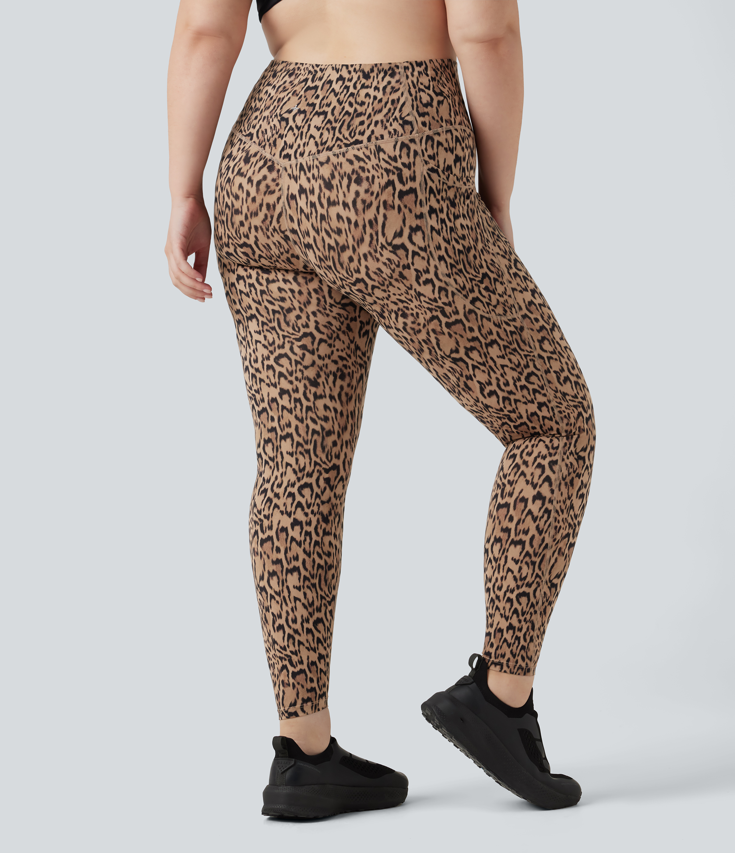 Tan Leopard Plus Size Halara UltraSculpt™ Leopard Print High Waisted Tummy Control Yoga Leggings with Pockets / 2