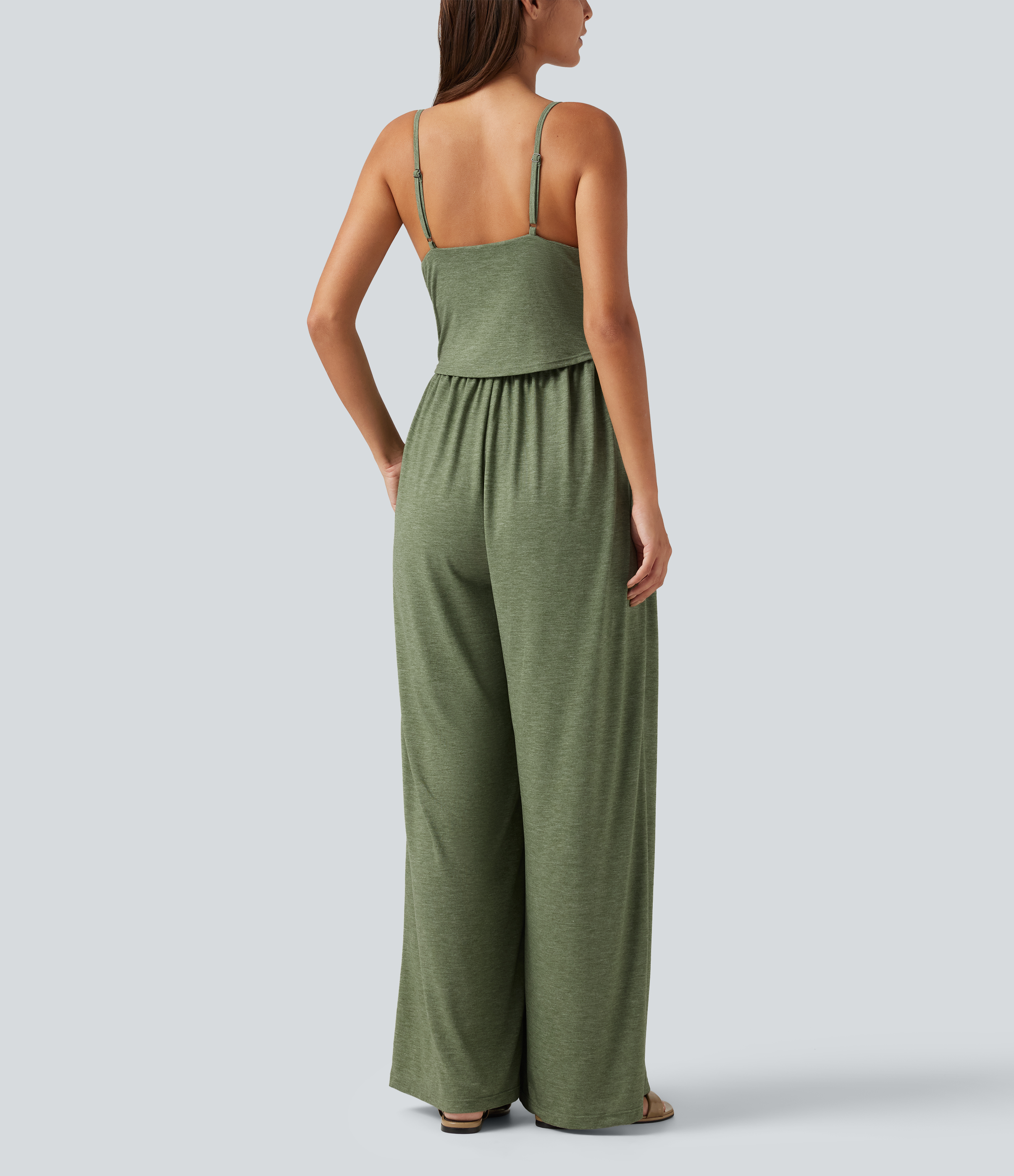 Light Green Floral Yarn Combinaison de maternité à bretelles avec soutien‑gorge intégré, fronces, jambes larges, tissu chiné, style décontracté, avec poches — édition Easy Peezy / 2
