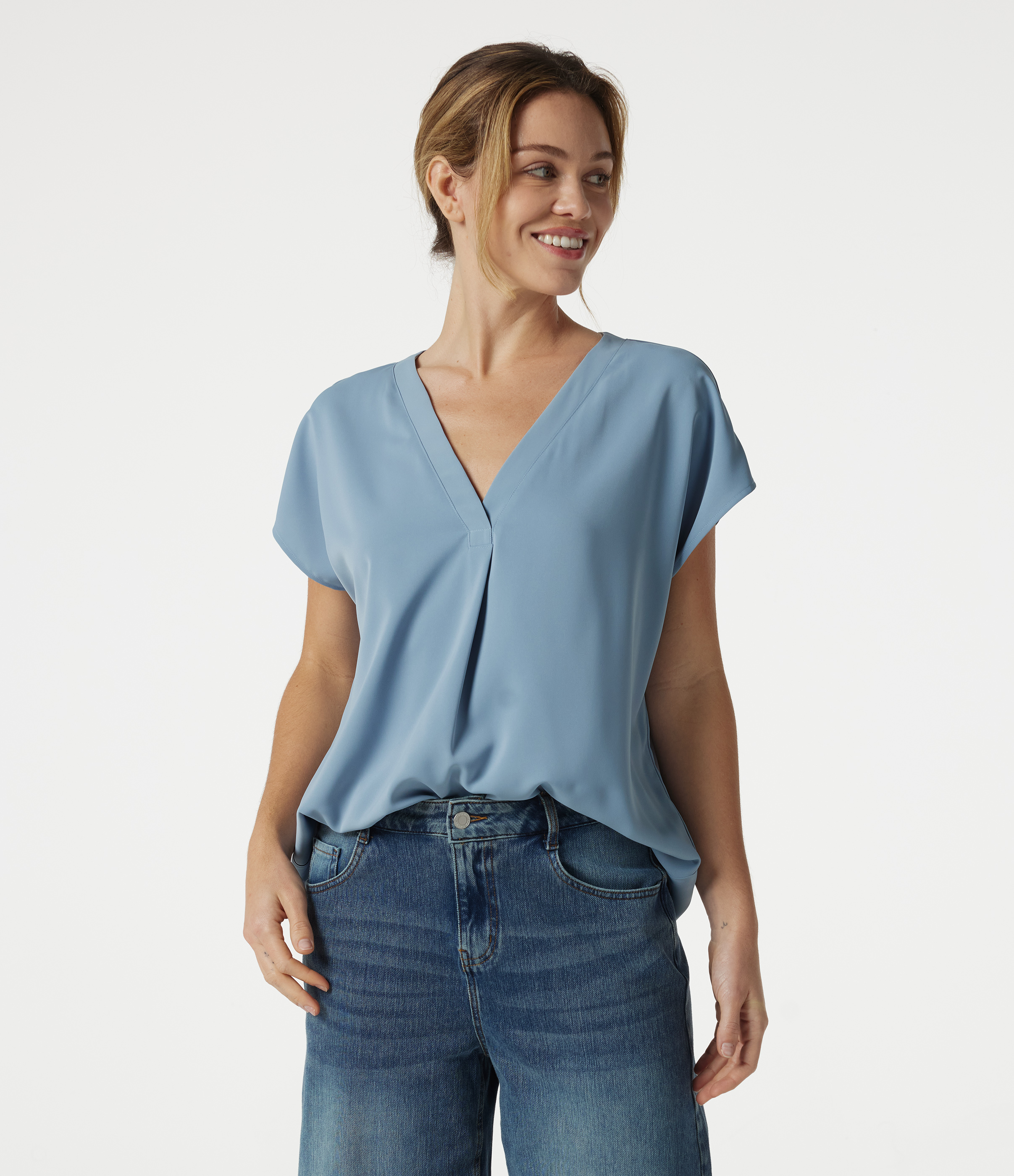 Wrinkle-resistant V-neck Short Sleeve Oversized Work Blouse