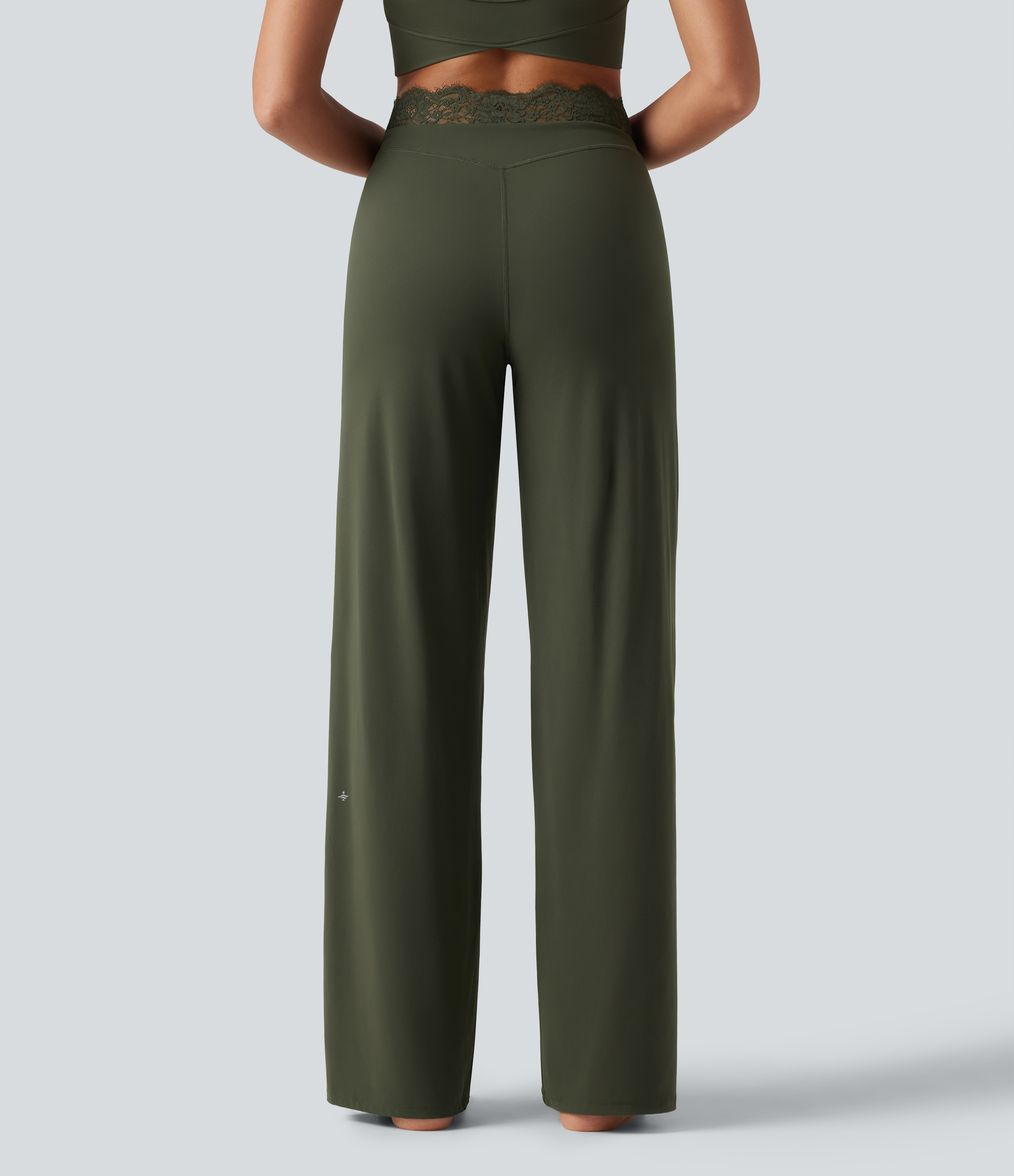 Deep Woodland Green Halara UltraSculpt™ pantalon de yoga taille haute à jambe droite avec dentelle contrastée, maintien ventre et poches / 2