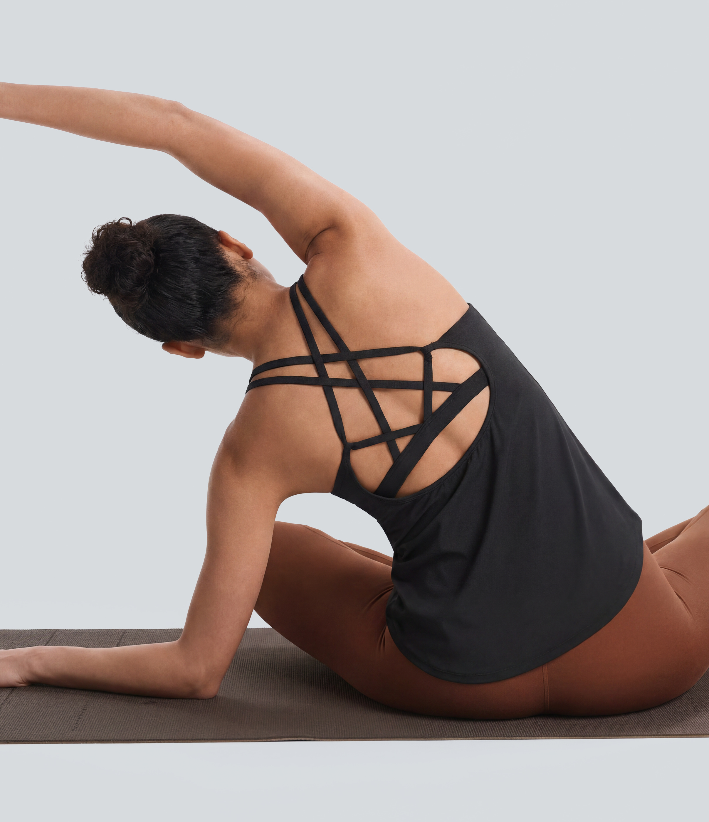 Halara UltraSculpt™ Round Neck Curved Hem Workout Tank Top