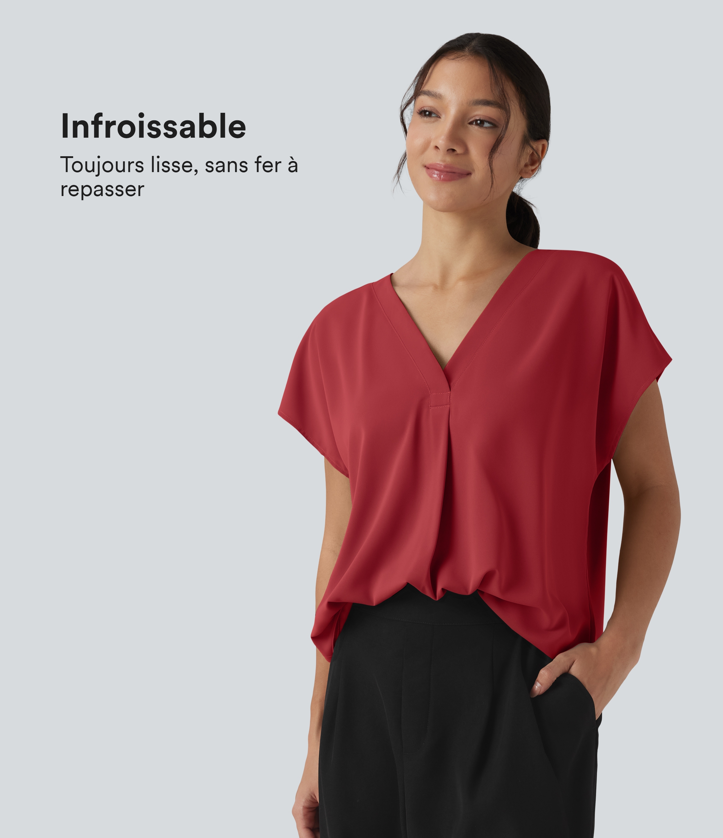 Blouse de travail oversize col V manches courtes infroissable