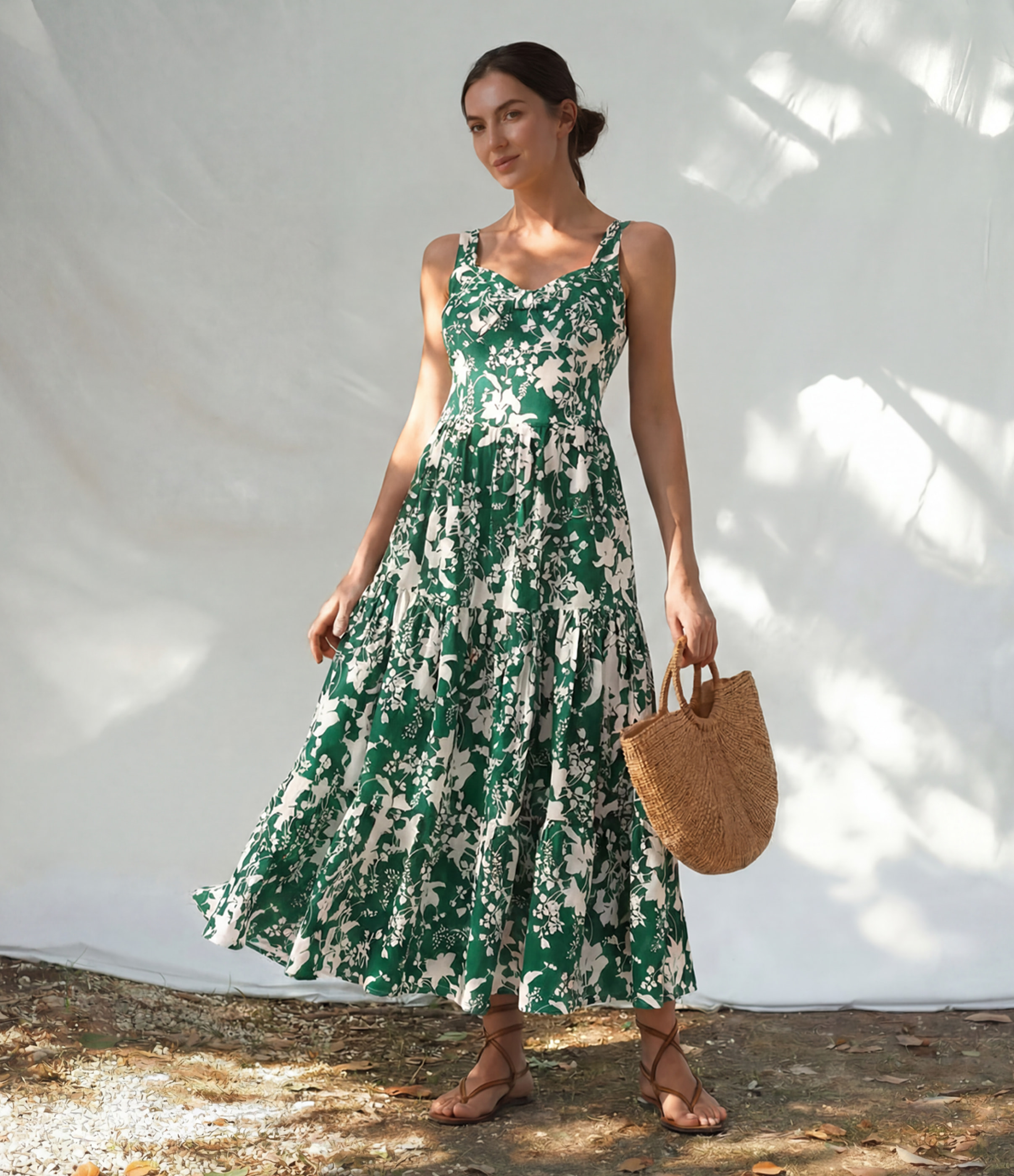 Robe longue resort décolleté cœur sans manches imprimé floral avec laçage