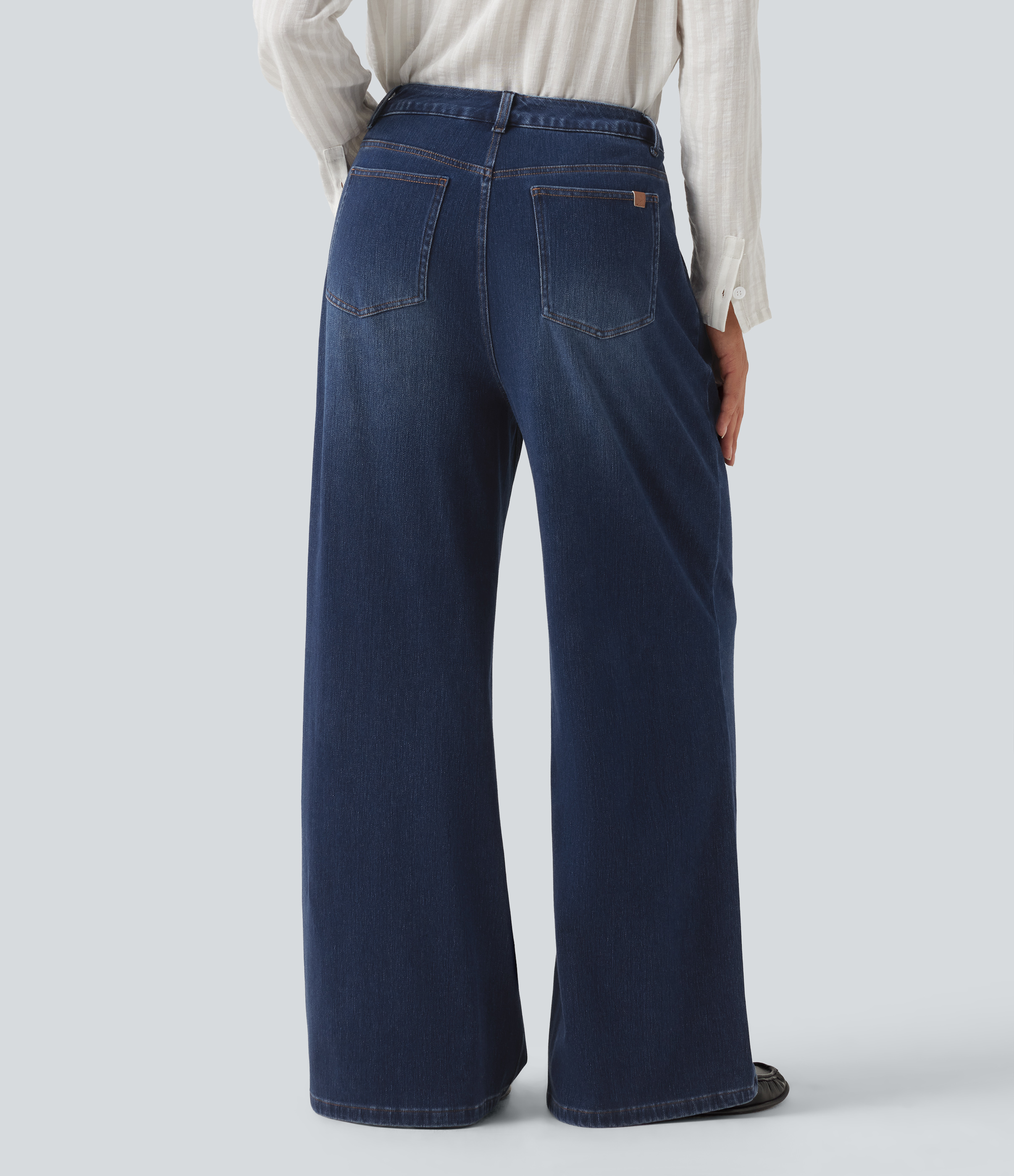 Pageant Blue Denim Halara Flex™ jeans informales de talle alto y pierna ancha con bolsillos / 2