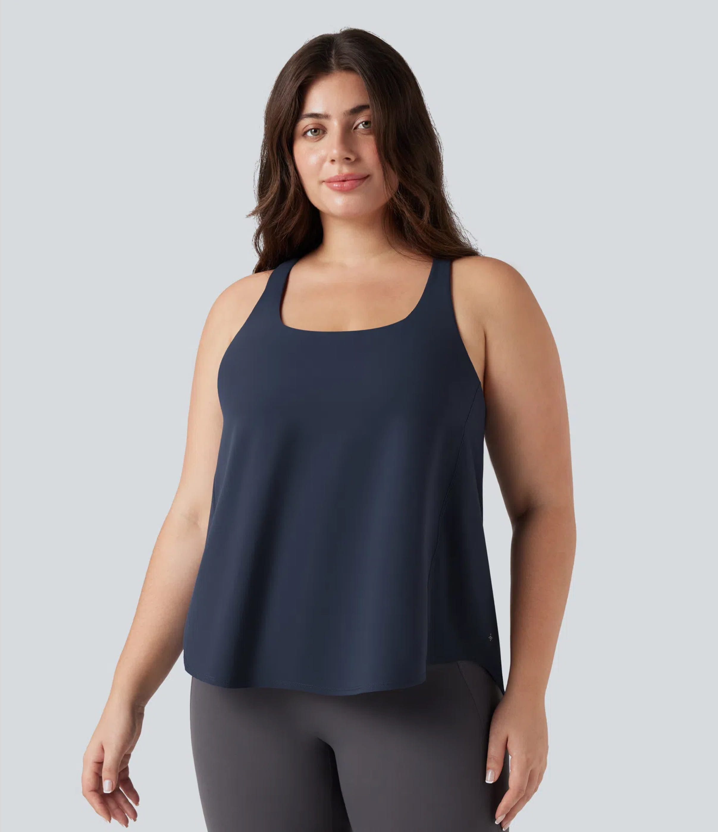 Mood Indigo Plus Size Halara UltraSculpt™ Round Neck Curved Hem Running Tank Top / 2