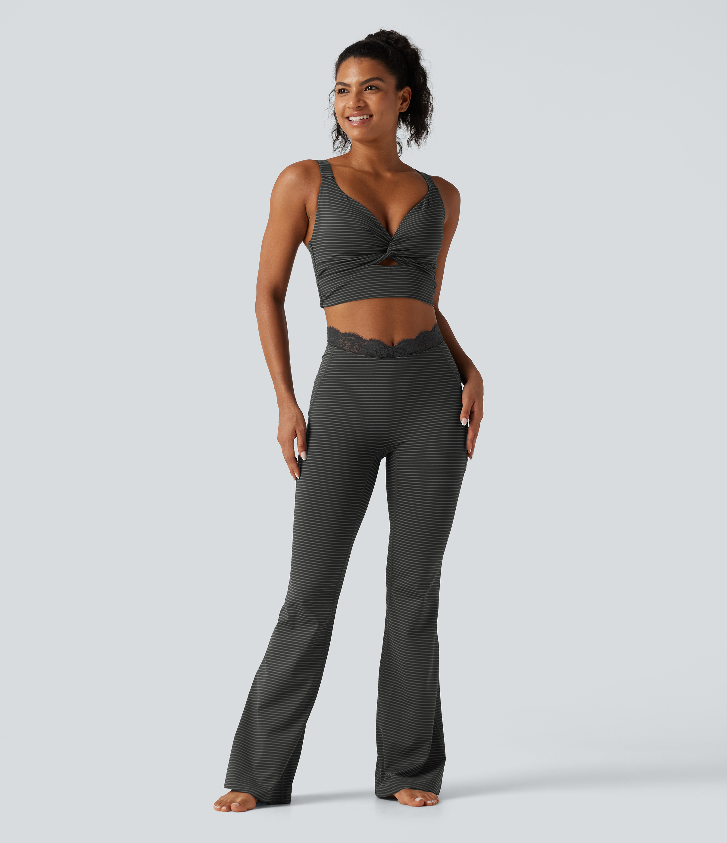 Steel Stripe V-Shaped High Waisted Contrast Lace Stripe Yoga Flare Leggings with Pockets / 2