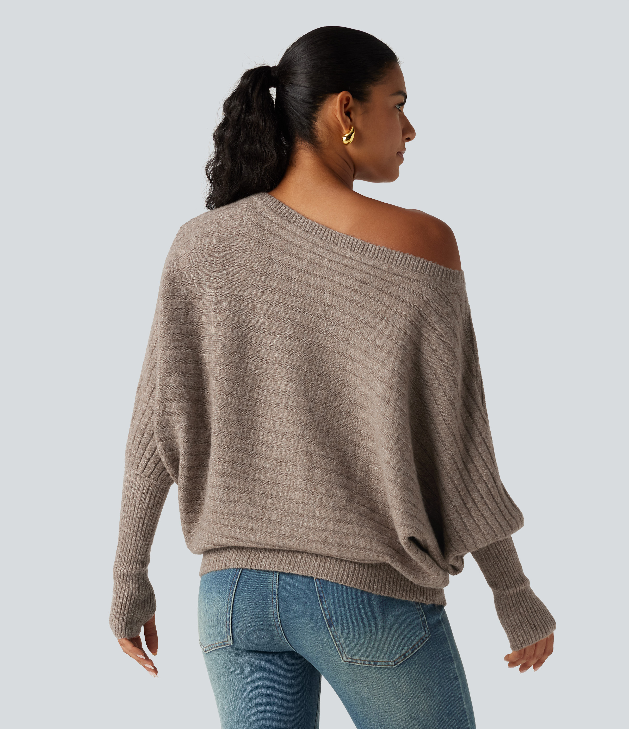 Khaki Floral Yarn Lässiger Wollmix-Pullover mit Boot-Ausschnitt, langen Fledermausärmeln und Daumenloch / 2