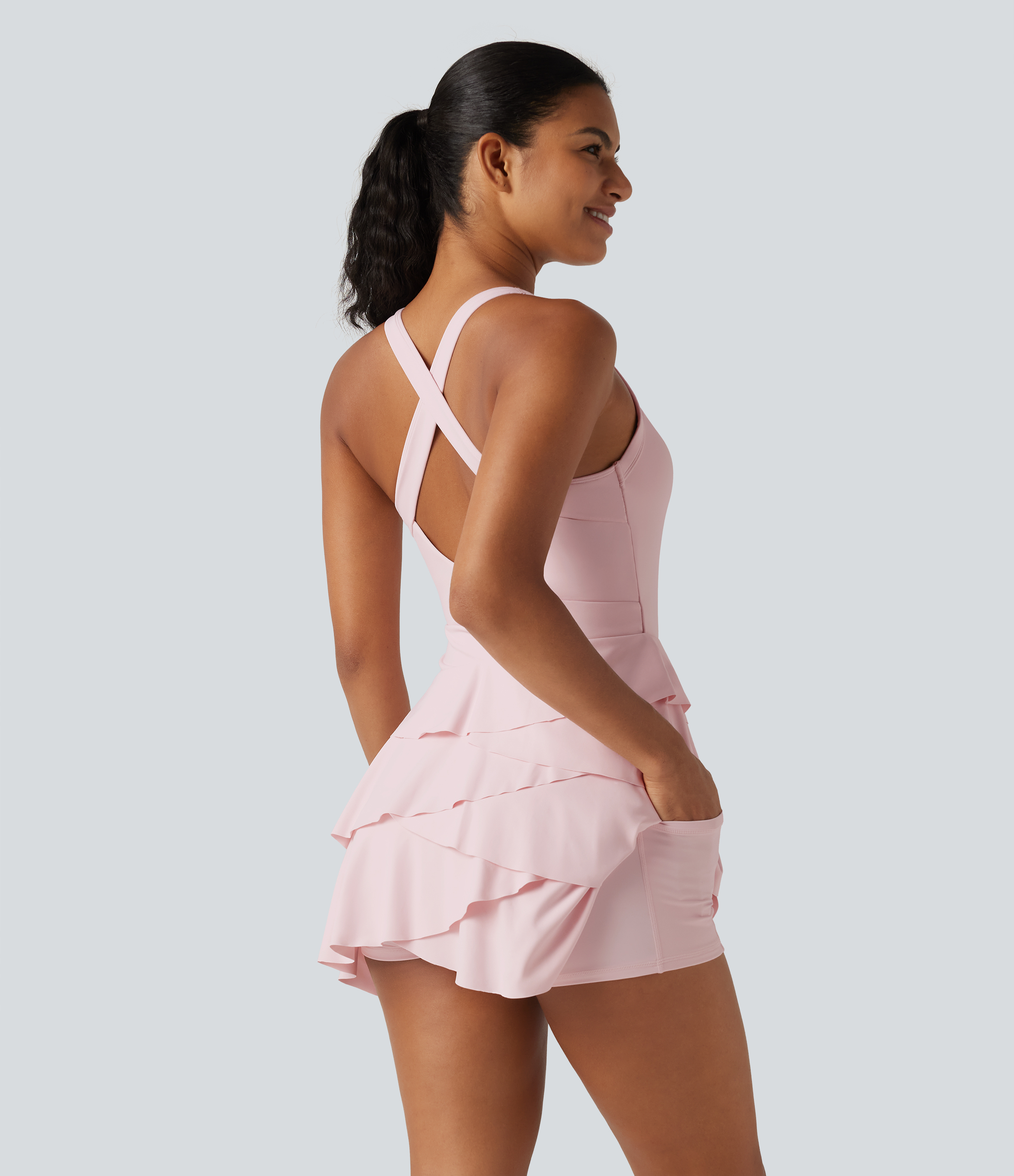 SoftlyZero™ robe active mini de tennis légère avec soutien-gorge intégré, ourlet à volants superposé, 2-en-1 InstantCool, avec poches — édition Easy Peezy