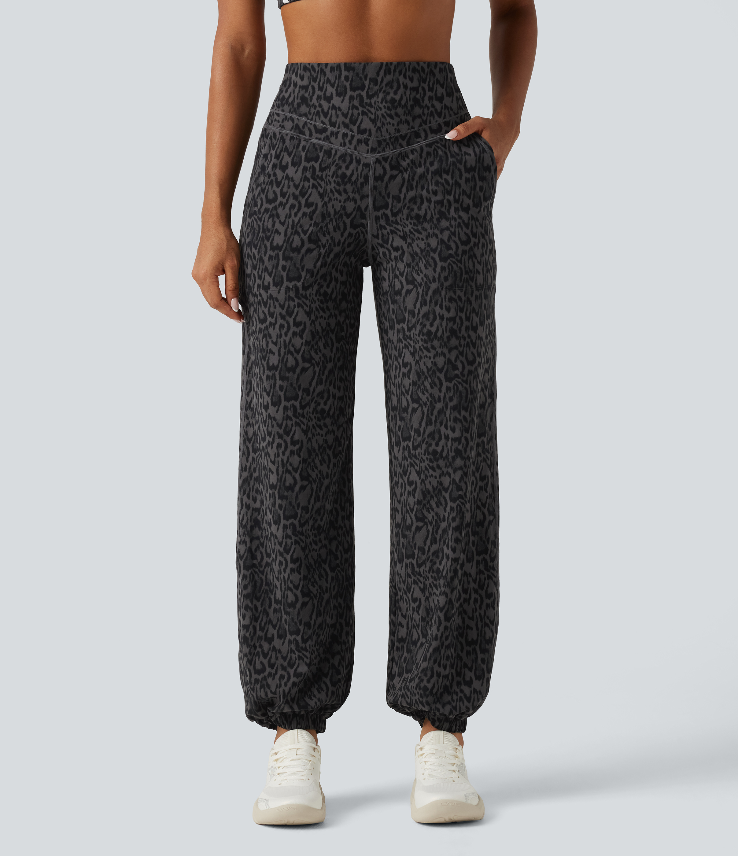 Halara UltraSculpt™ Leopard Print High Waisted Tummy Control Yoga Joggers with Pockets