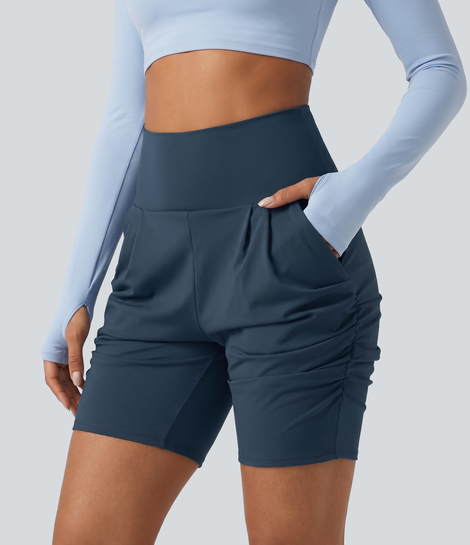 SoftlyZero™ shorts de yoga ligeros y aireados, de cintura alta, fruncidos, InstantCool, 7'' con bolsillos