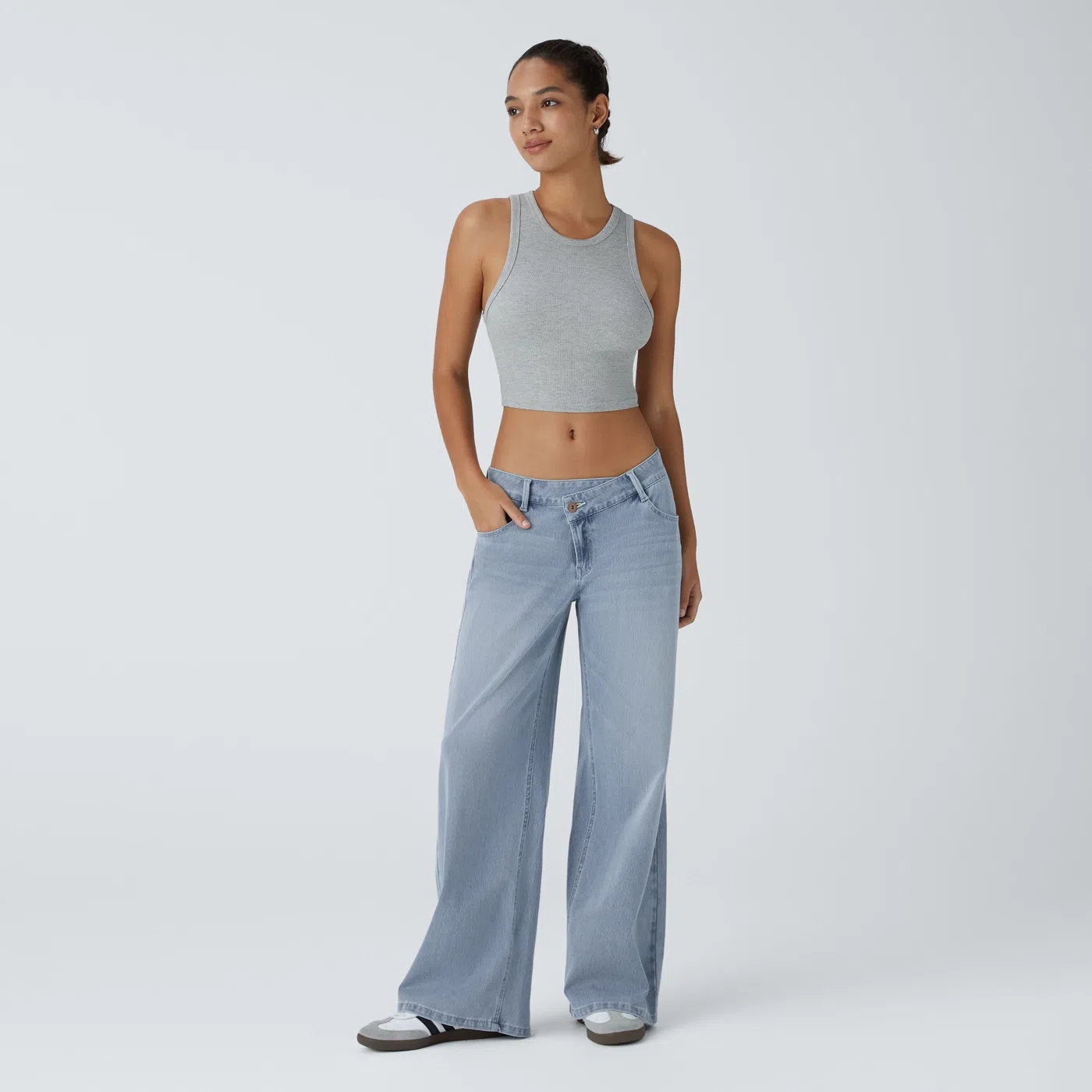 Low Rise Jeans