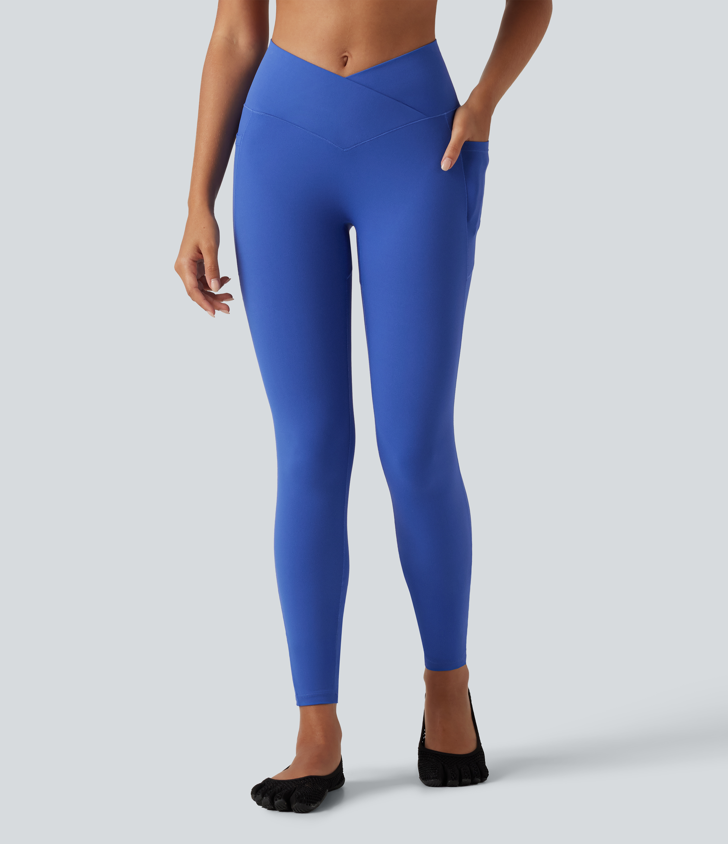 SoftlyZero™ High Waisted Crossover Butt Lifting Ruched Yoga Leggings with Pocekts