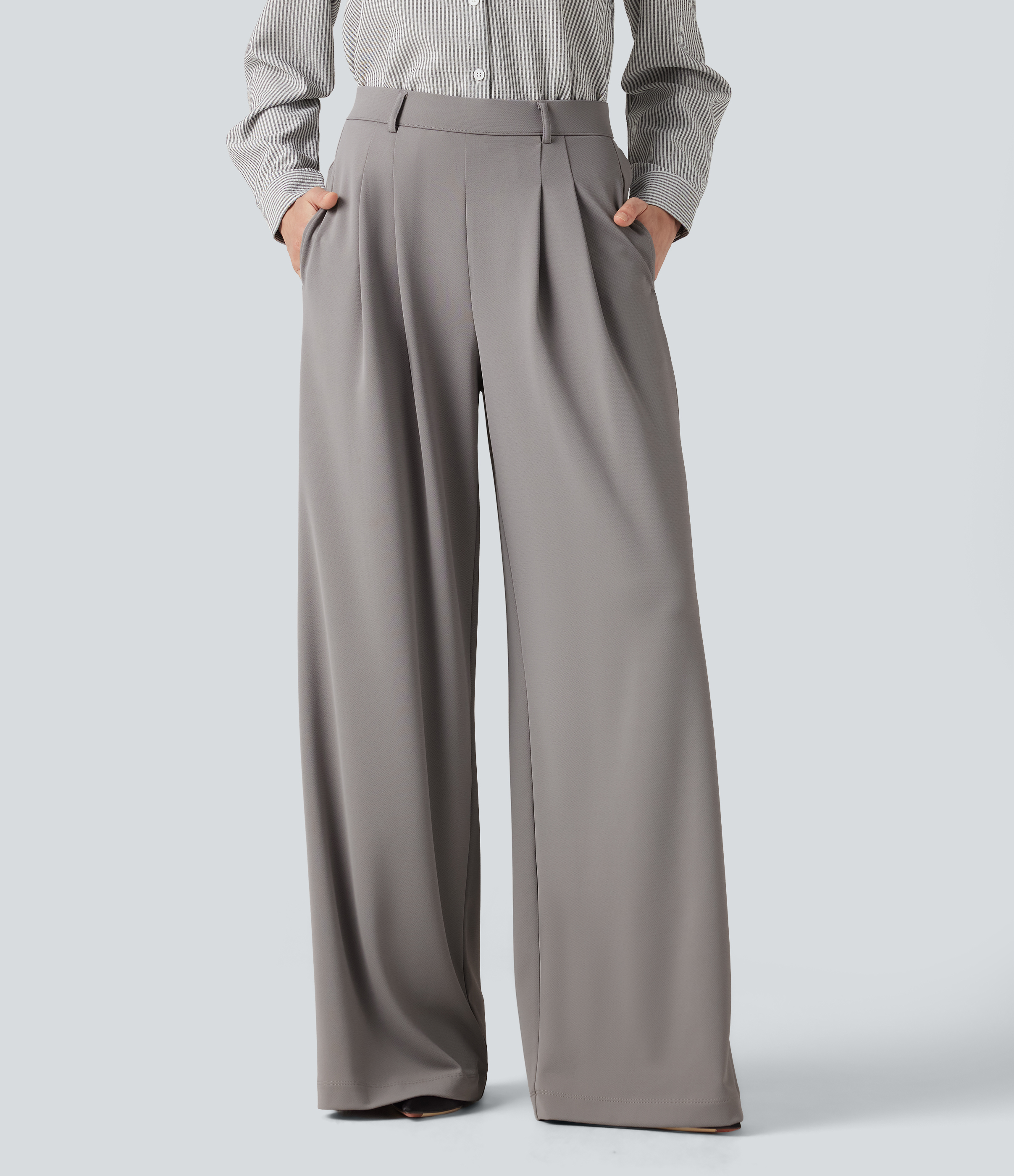 Plissierte Baggy-Bürohose mit hohem Bund und Seitentaschen